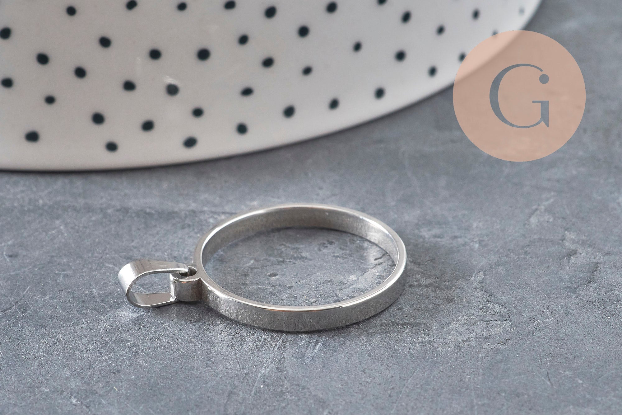 Stainless steel 304 round flat pendant with open back, platinum colored, 28mm, x1 (G11187)