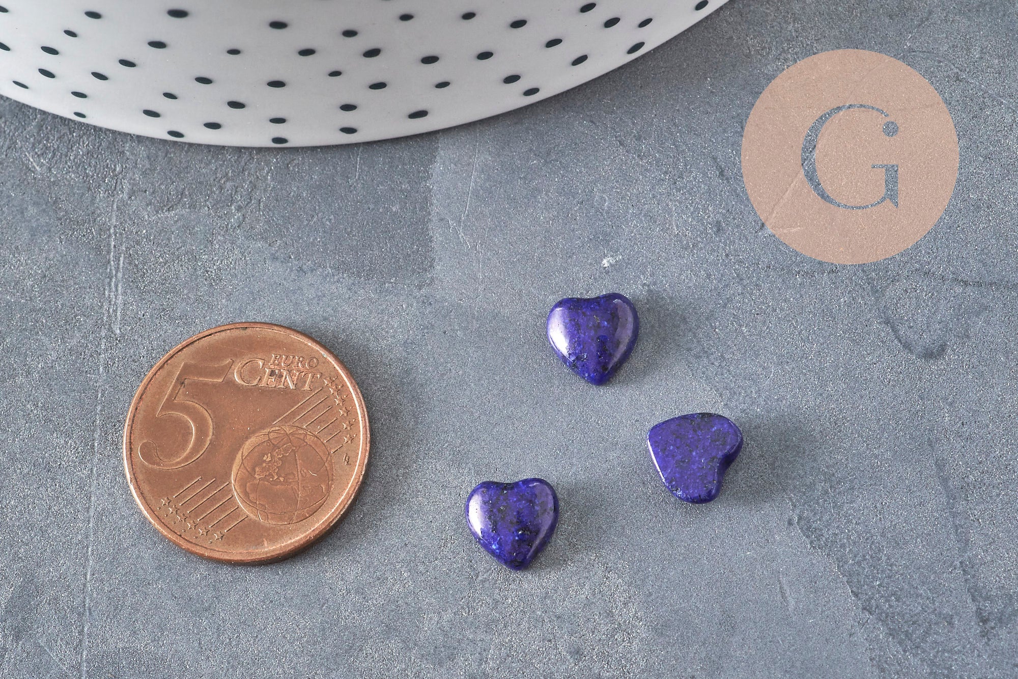 8x8mm natural lapis lazuli heart cabochon, x1 VALID