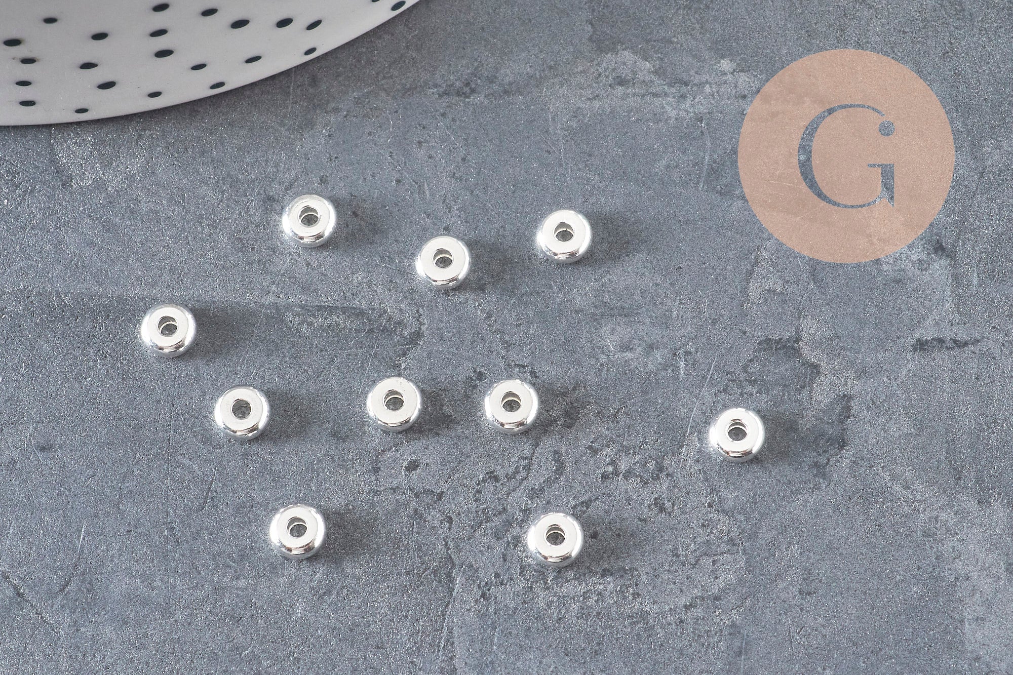304 Stainless Steel Round Spacer Beads, Silver-Plated, 5mm, x10 (G11173)