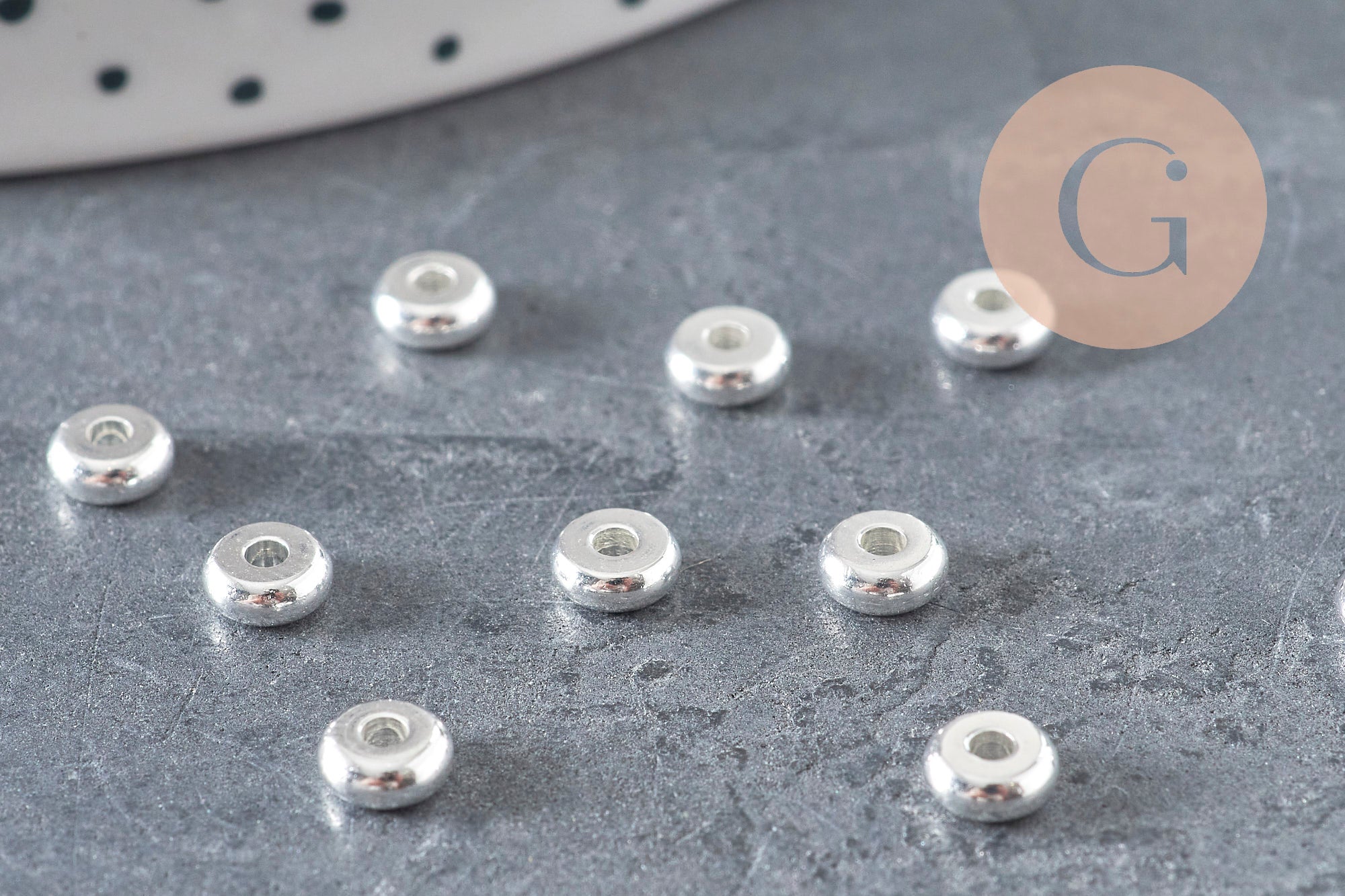304 Stainless Steel Round Spacer Beads, Silver-Plated, 5mm, x10 (G11173)