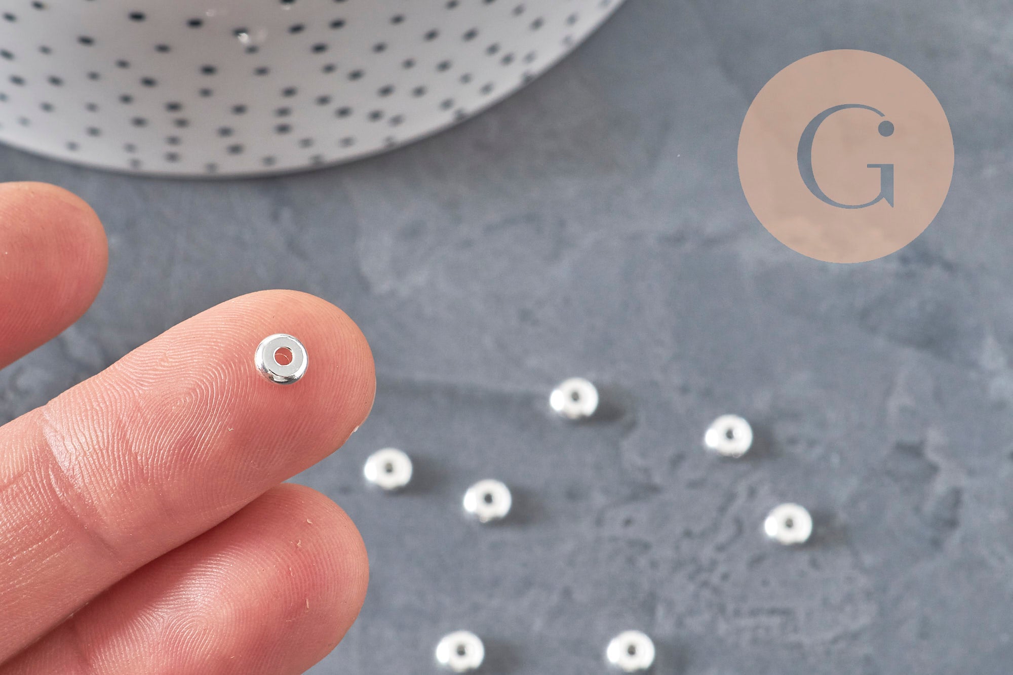 304 Stainless Steel Round Spacer Beads, Silver-Plated, 5mm, x10 (G11173)