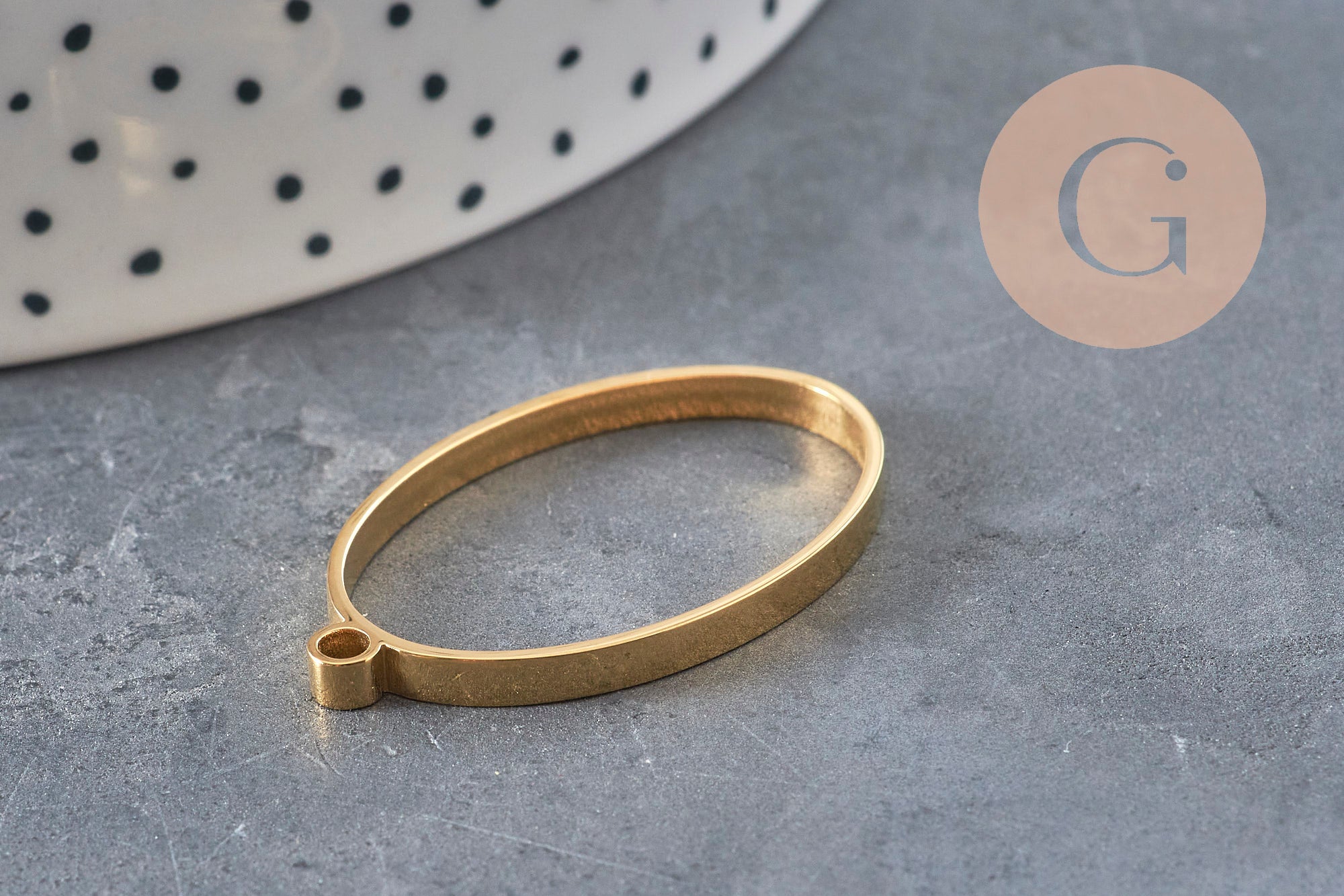 Oval gold-plated 304 stainless steel open back pendant 35mm, x1 VALID