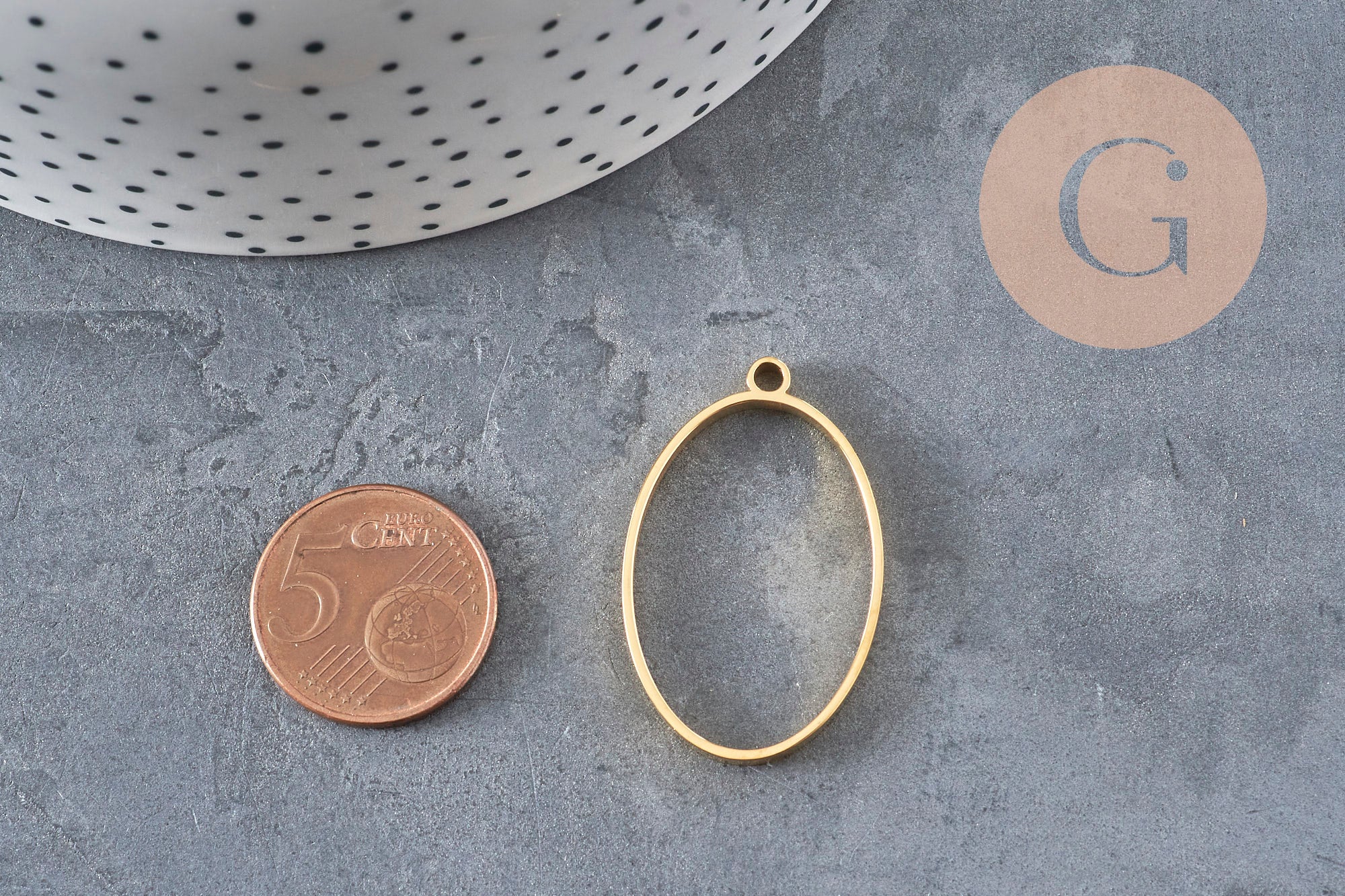 Oval gold-plated 304 stainless steel open back pendant 35mm, x1 VALID