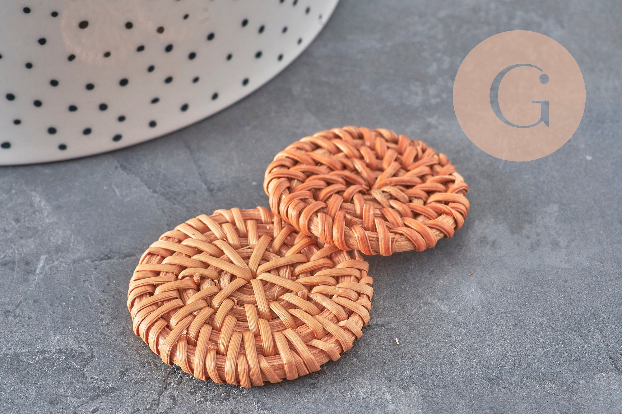 Natural woven wicker pendant, wooden bead, wicker bead, jewelry creation, geometric beads, 30-40mm, X2 G2575