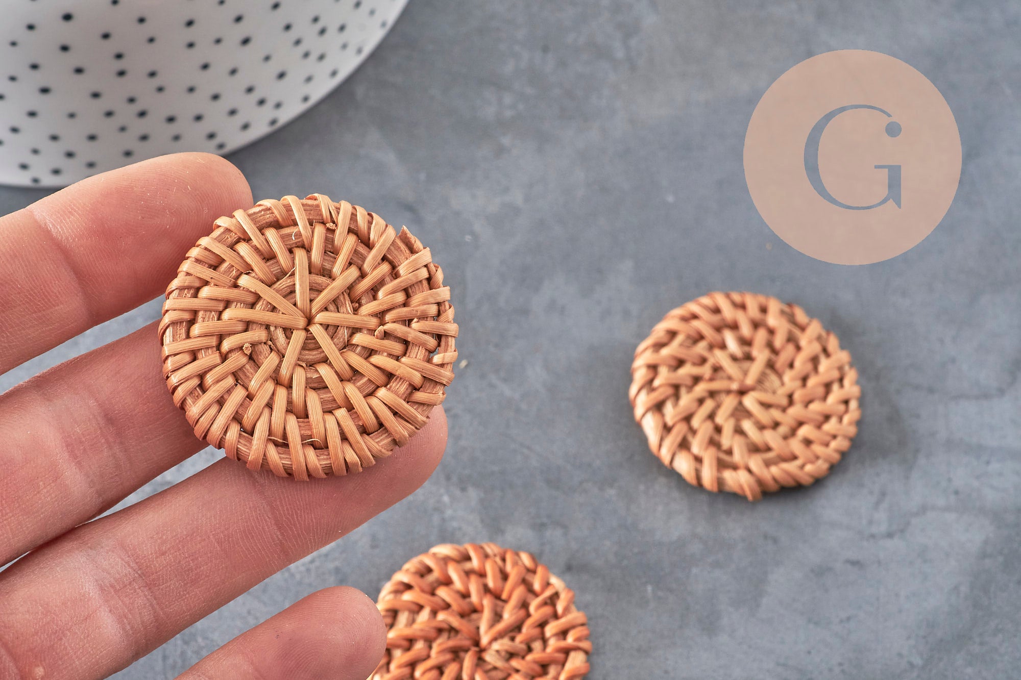 Natural woven wicker pendant, wooden bead, wicker bead, jewelry creation, geometric beads, 30-40mm, X2 G2575