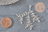 Pendentif branche feuille laiton argenté 49mm, x1 (G11339)