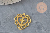 Pendentif coeur croix dentelé zamac doré 31mm, x1 (G11356)