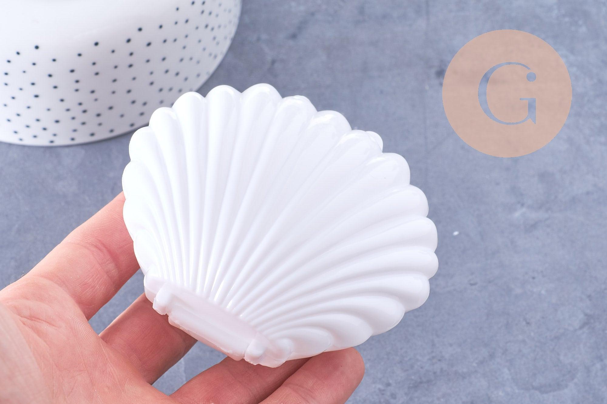 Boite bijou coquillage plastique blanc 9x7.5cm, x1 (G6629)
