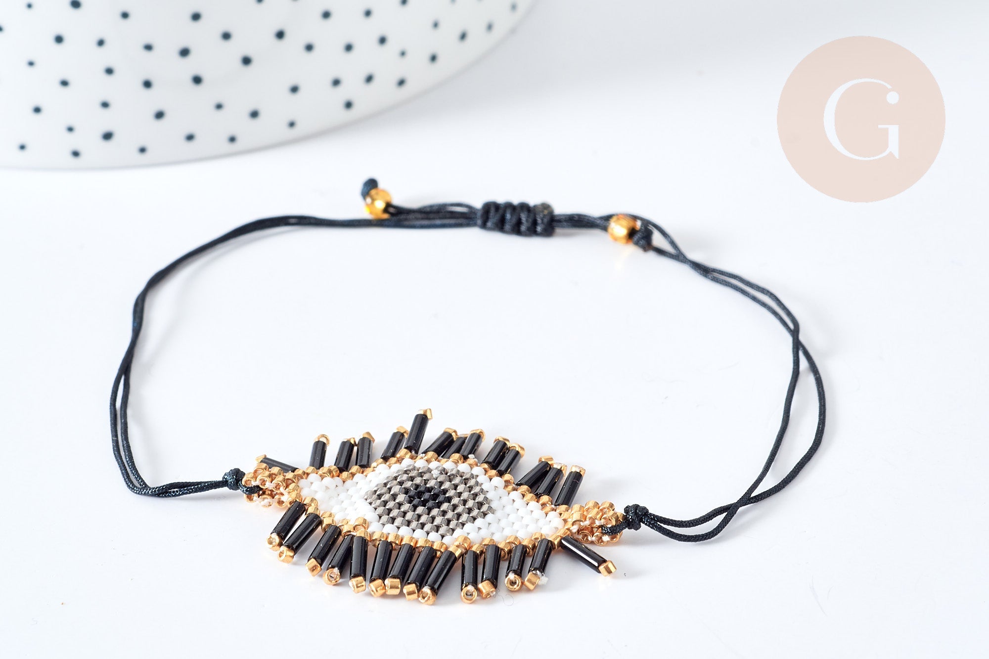 Bracelet Réglable mauvais œil noir et or 28cm cordon nylon perles rocailles tissées , bijou chance à offrir, bracelet amitié, x1 (G7634)
