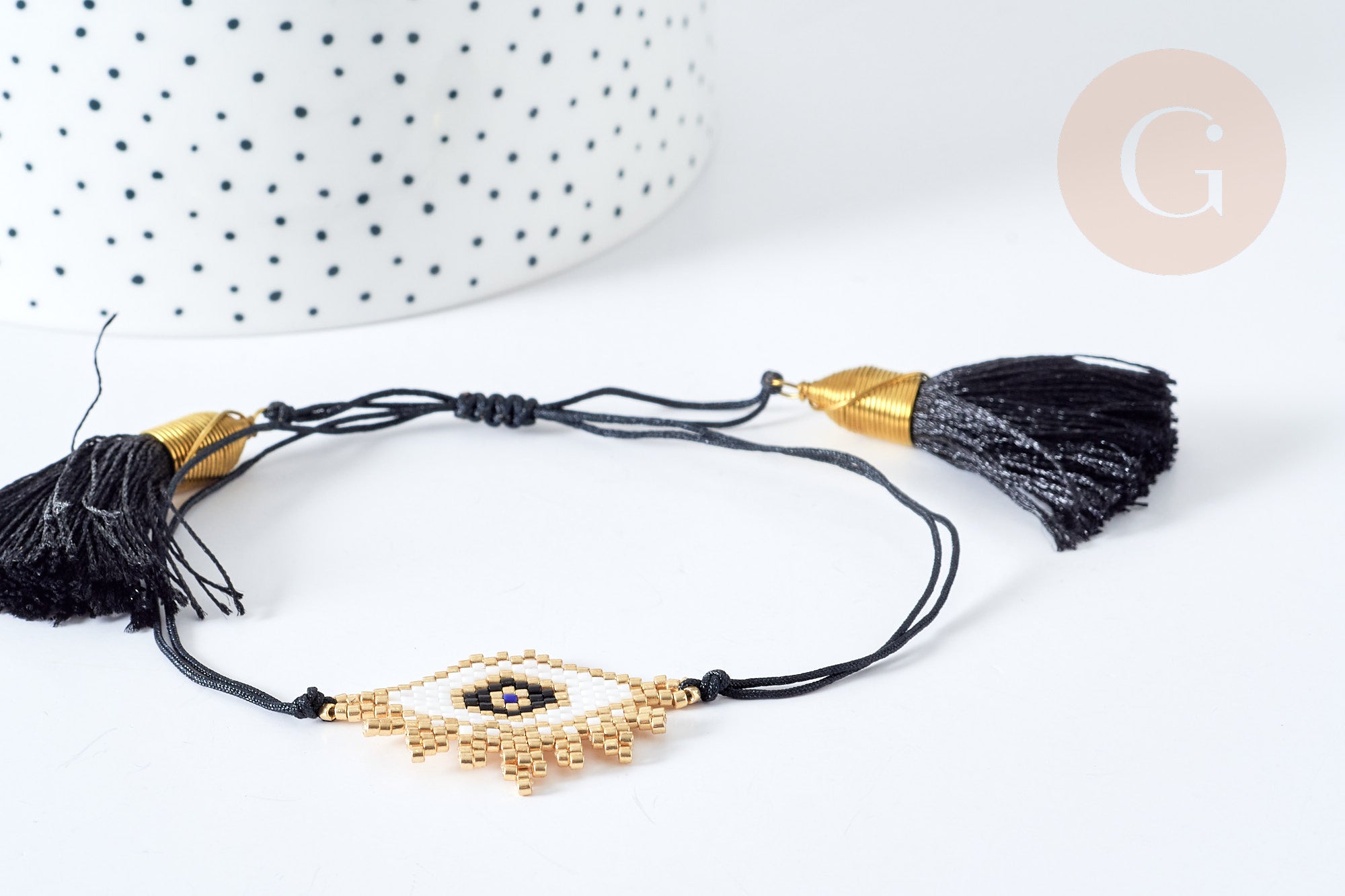 Bracelet Réglable mauvais œil noir et or 28cm cordon nylon perles rocailles tissées , bijou chance à offrir, bracelet amitié, x1 (G7679)