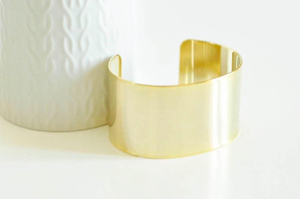 Bracelet manchette XXL réglable laiton doré 16k 40mm, x1 (G1329)