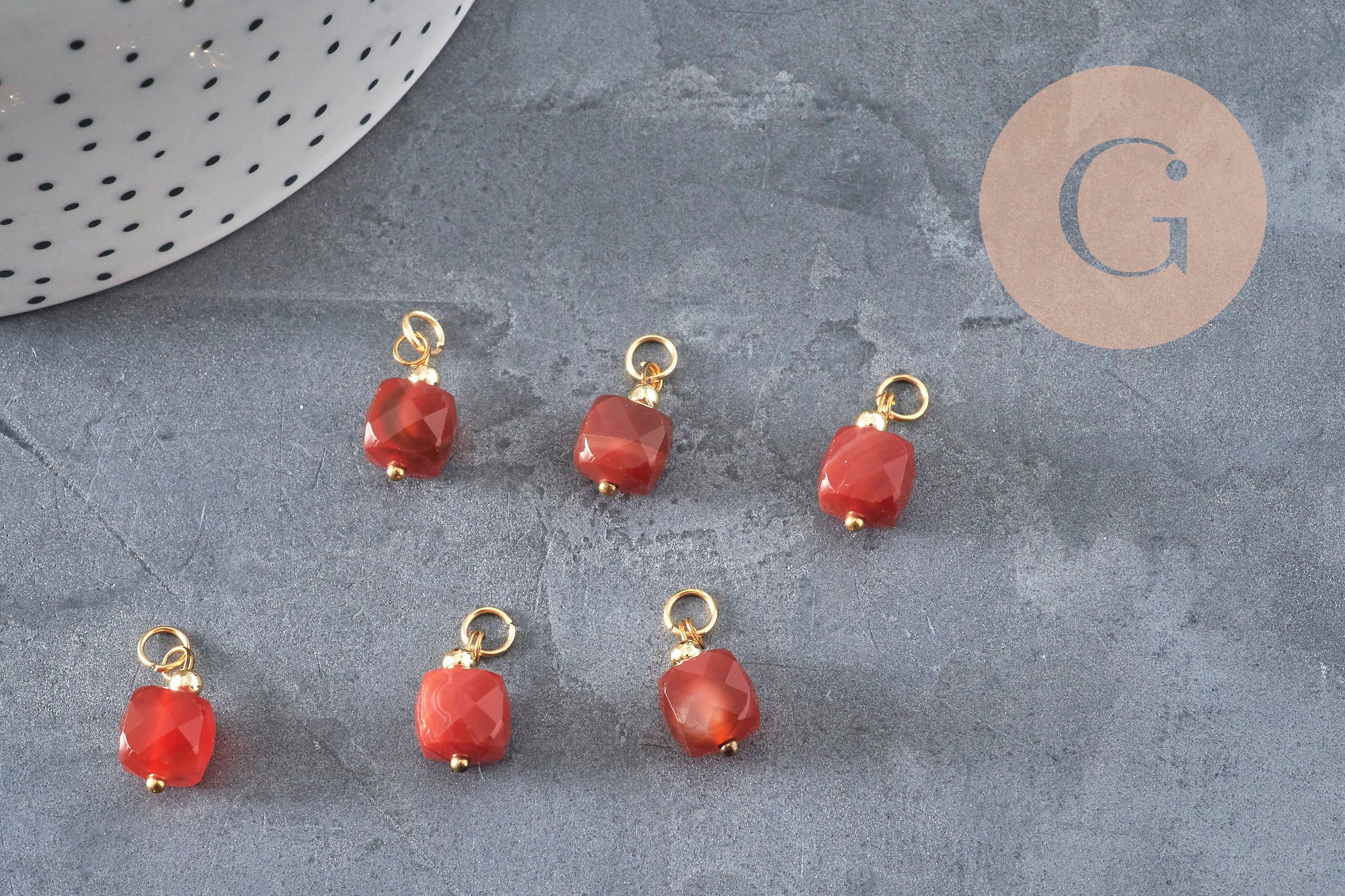 Natural Carnelian Cube Charm, Gold-Plated Brass 14.5mm, x1 (G11241)