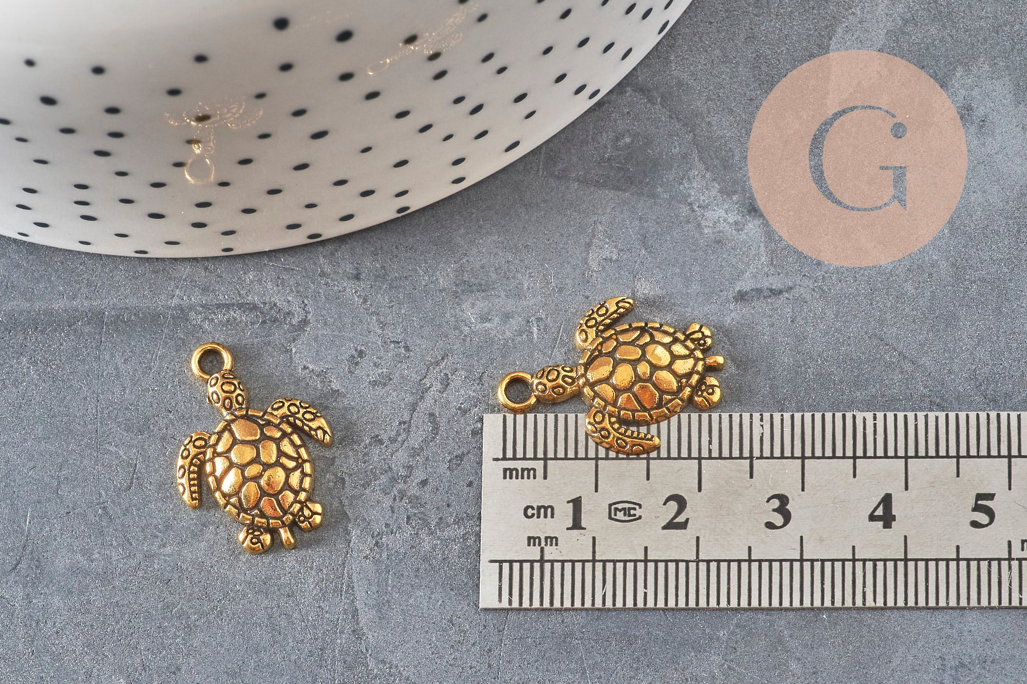 Gold-plated zamak turtle charm 23mm, x5 (G11229)