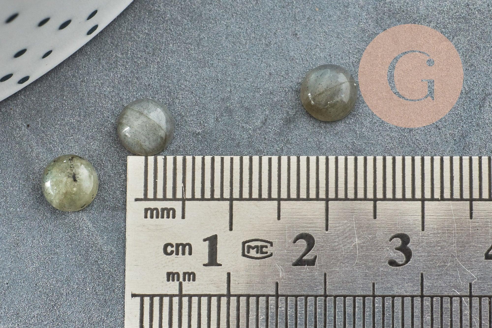 Cabochon rond labradorite naturelle 6mm, x1 (G8650)