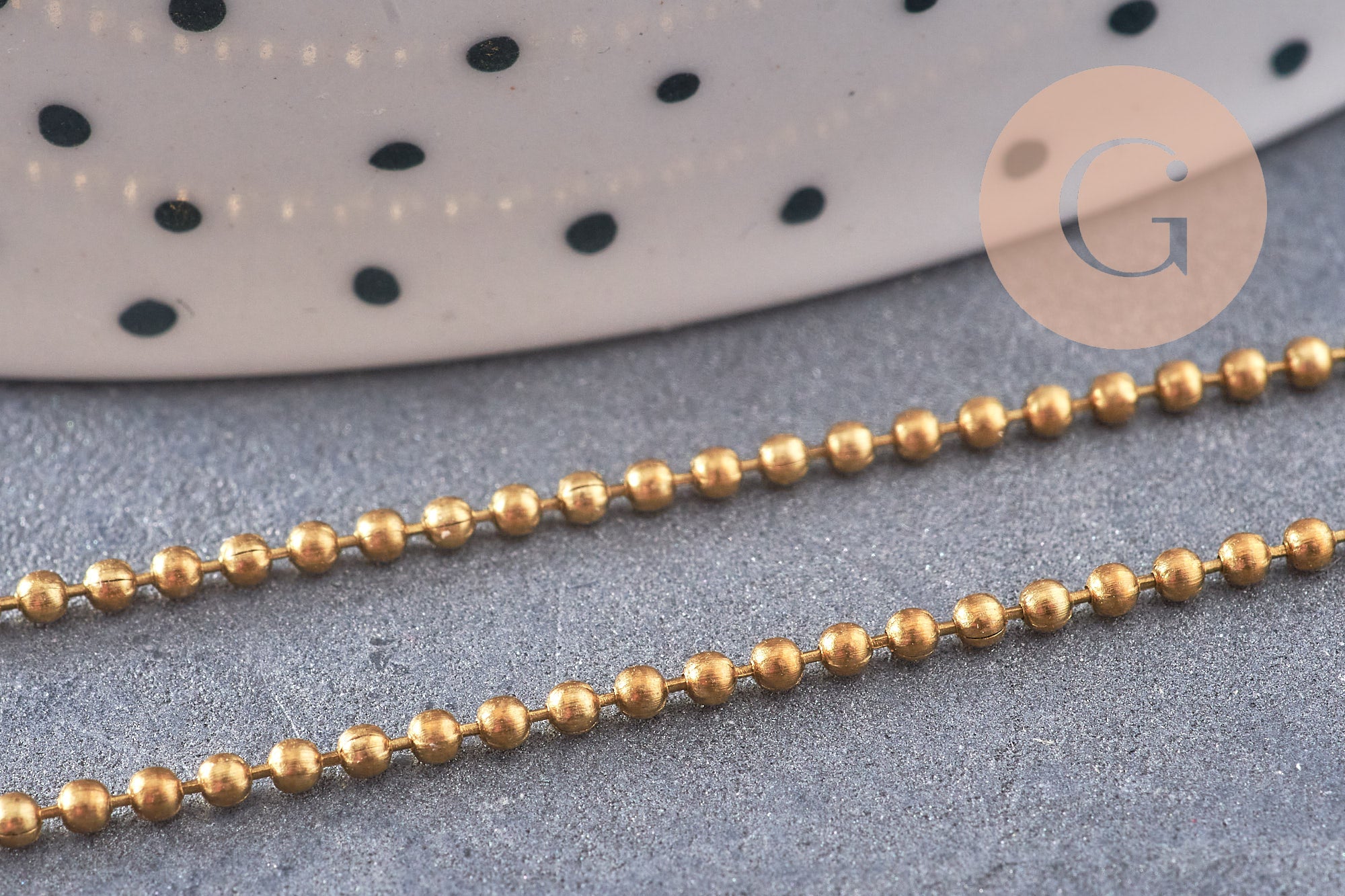 Chaine boule laiton brut 1.5mm, chaine bijou,chaine boule,sans nickel, x 5Mètres (G2491)