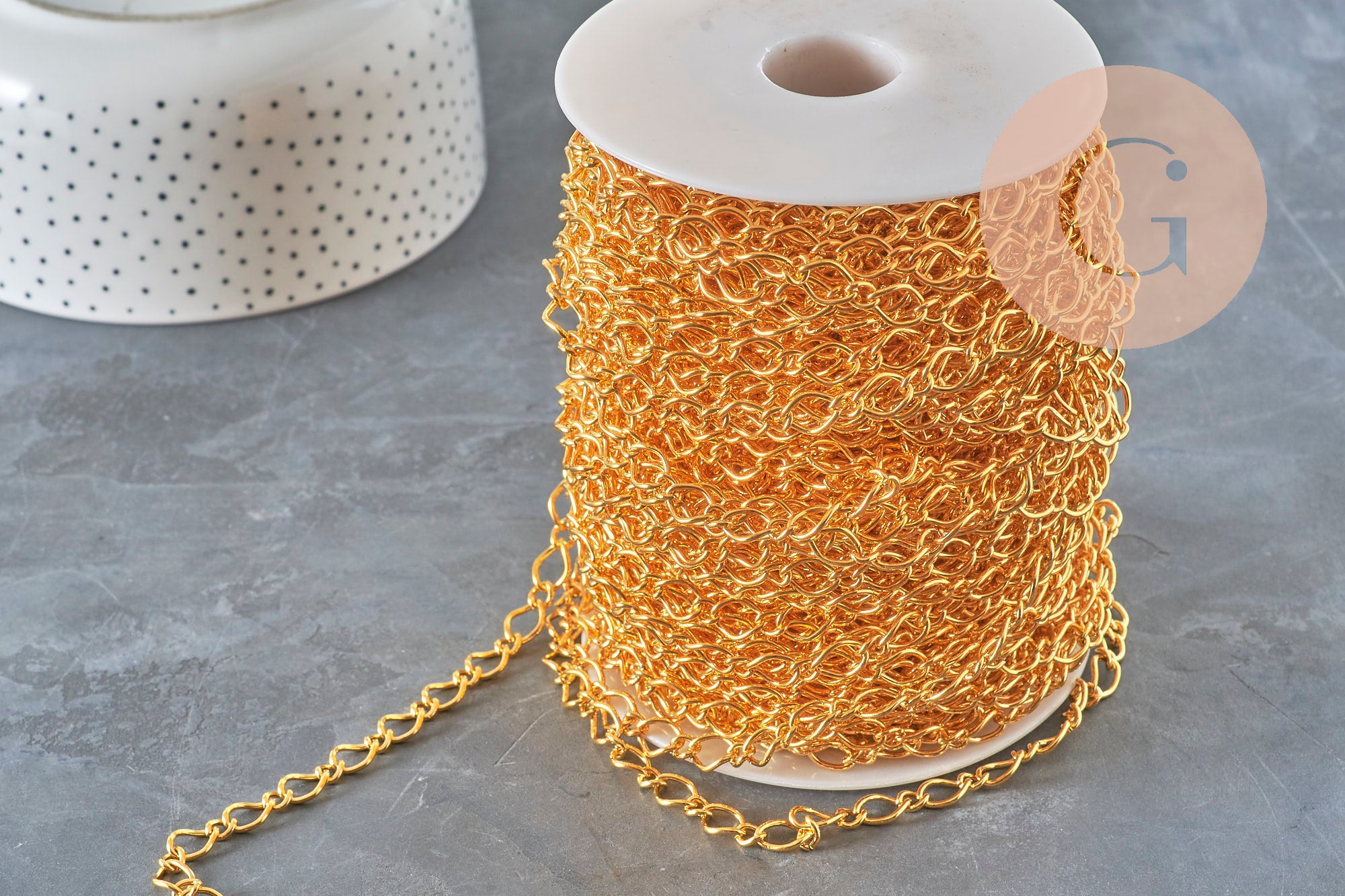 Fancy gold-plated iron chain 7x10mm, x1 meter (G11236)