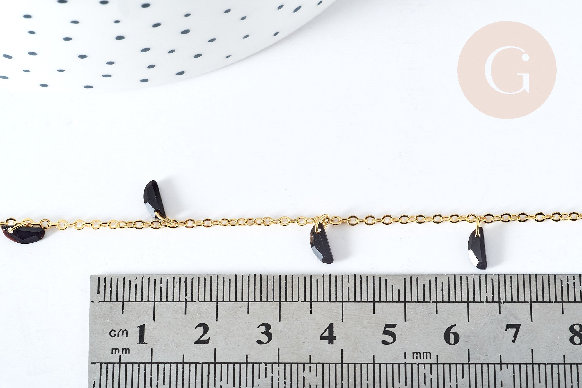 Chaine perle plexiglas facettée noire laiton doré 7x3mm, création de bijoux coloré DIY, x1 mètre G7824