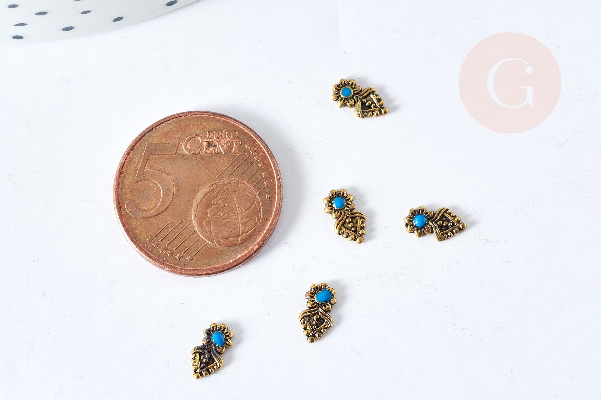 Charm à coller fleur zamac bronze émail bleu 8mm, x5 (G8570)