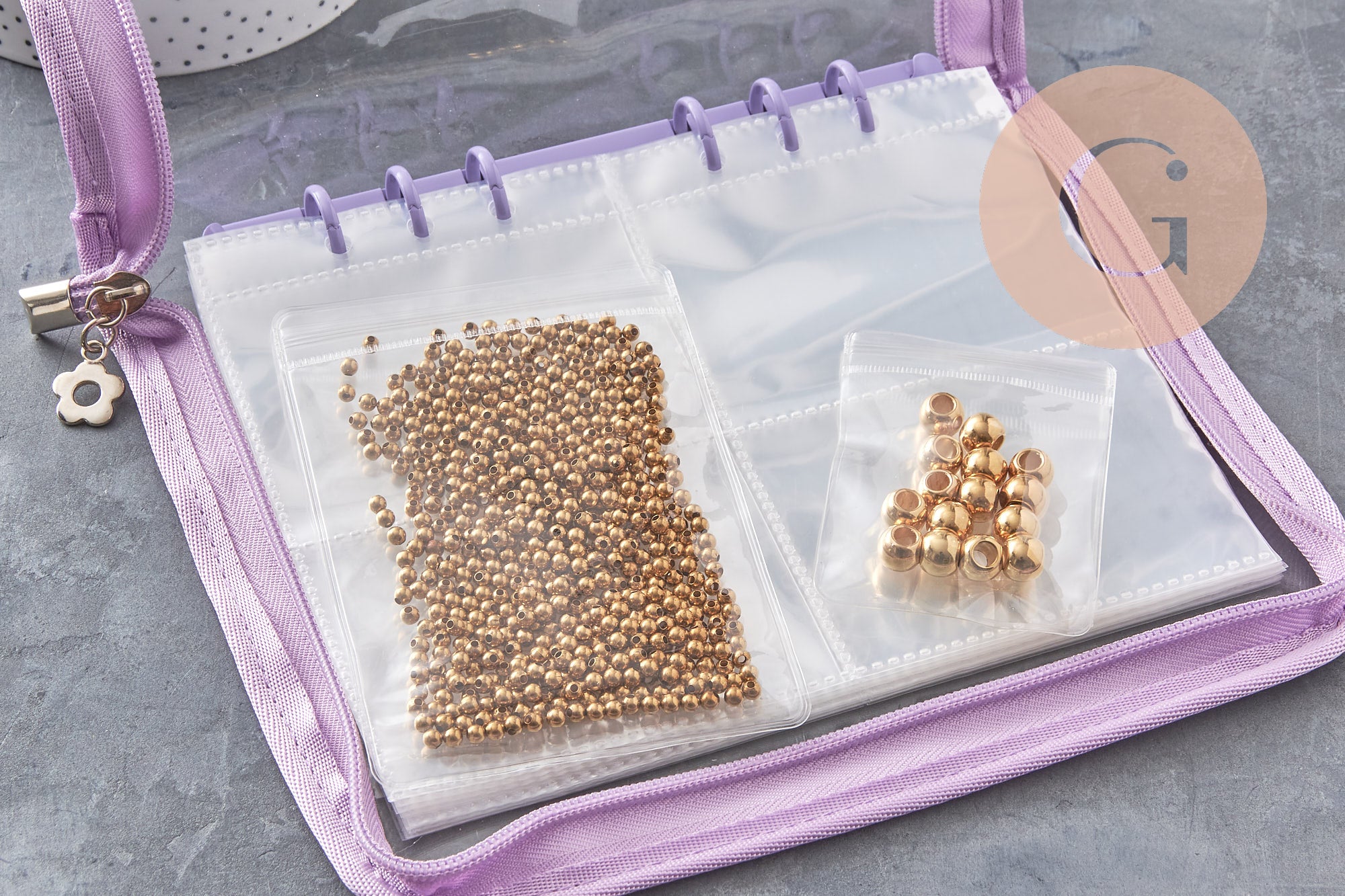 Classeur de rangement pour bijoux violet ou noir 25x19 cm, x1 (G10890)