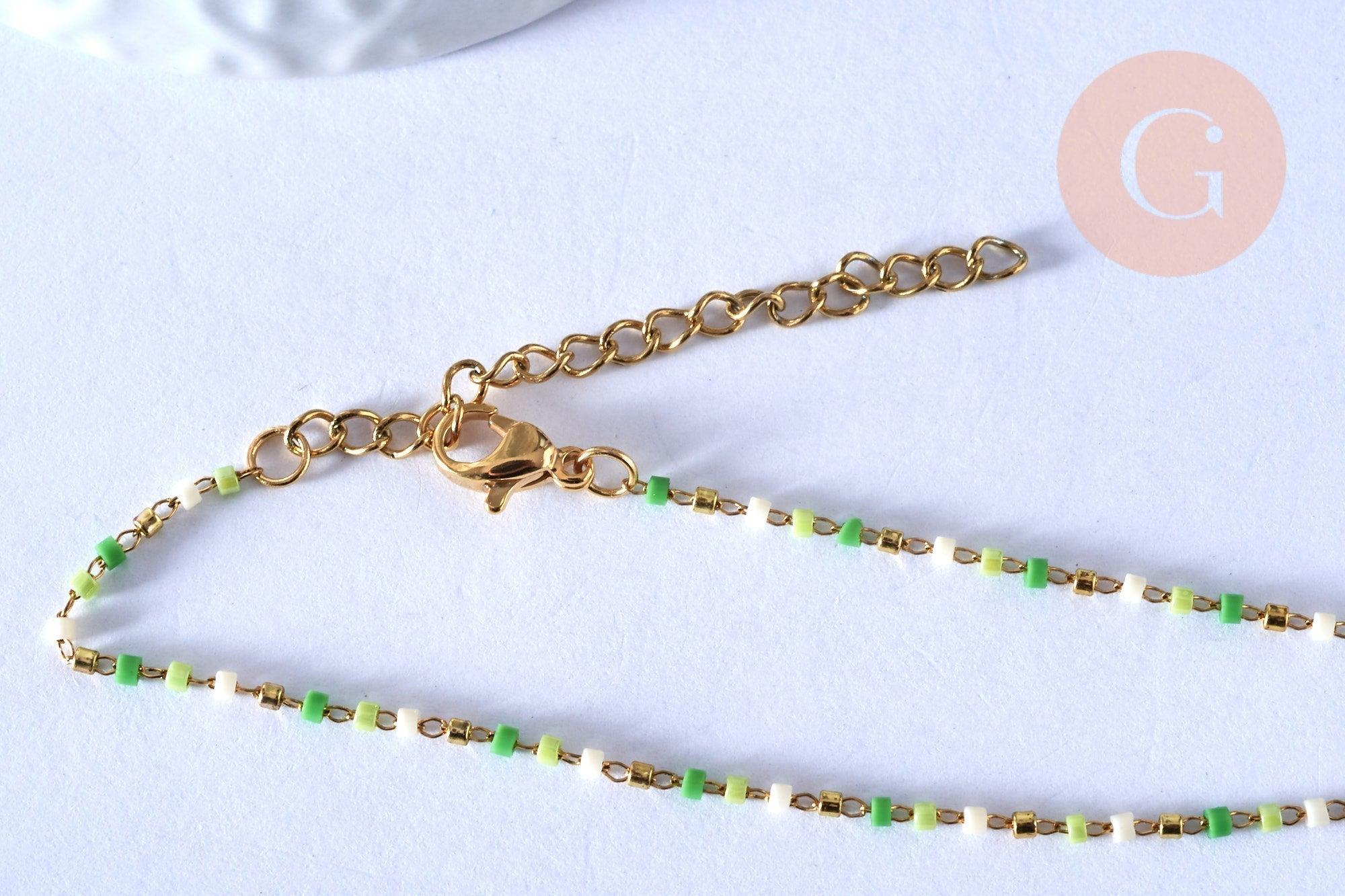 Collier chaine avec fermoir acier inoxydable doré perle rocaille vert 40.7cm, x1 (G4104)