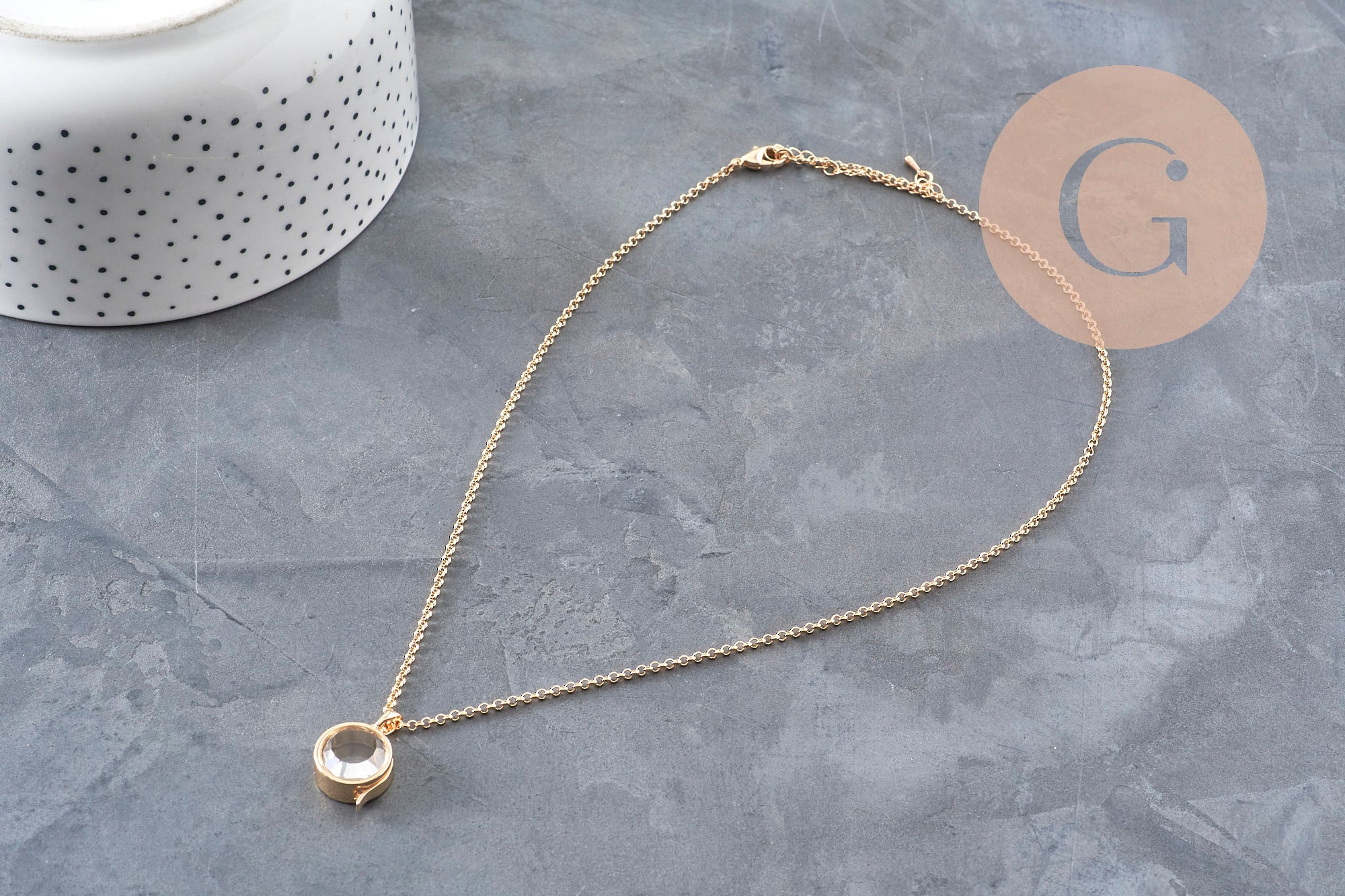18K Gold Plated Brass Round Locket Photo Frame Necklace, x1 (G11087)