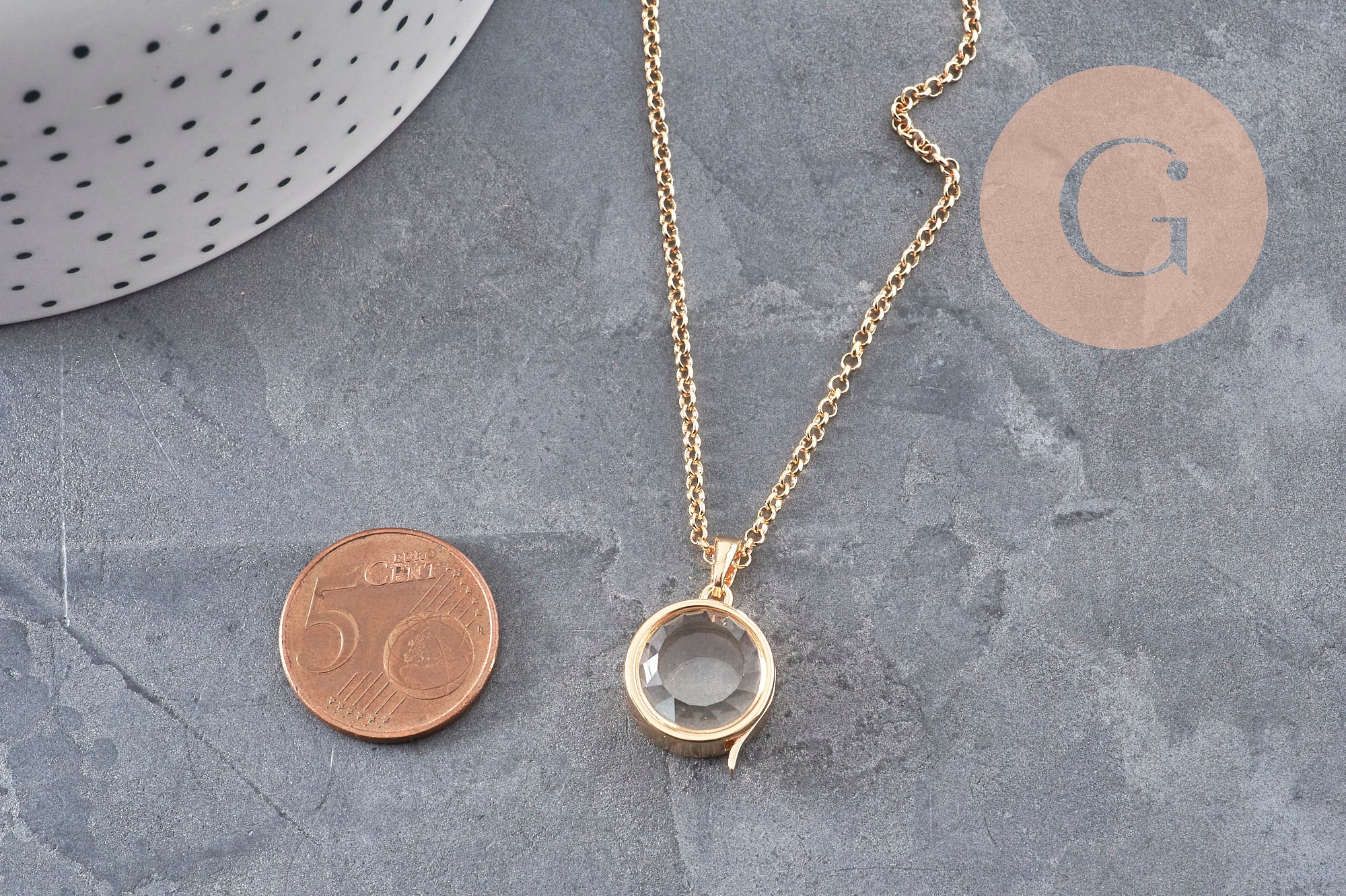 18K Gold Plated Brass Round Locket Photo Frame Necklace, x1 (G11087)