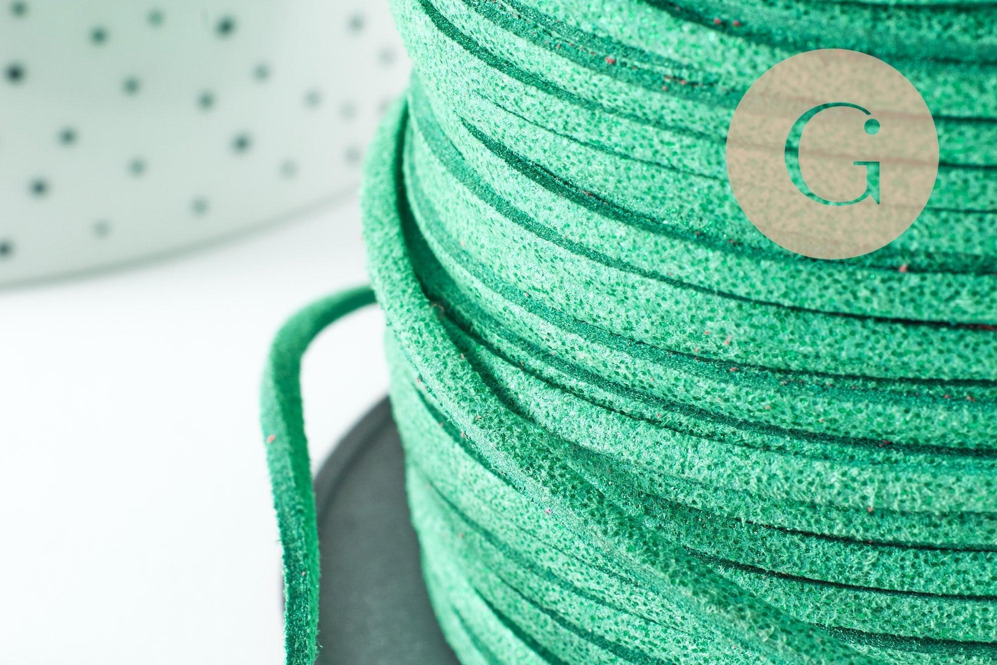 Cordon suédé vert à paillettes imitation cuir4mm, x1 mètre (G1287)