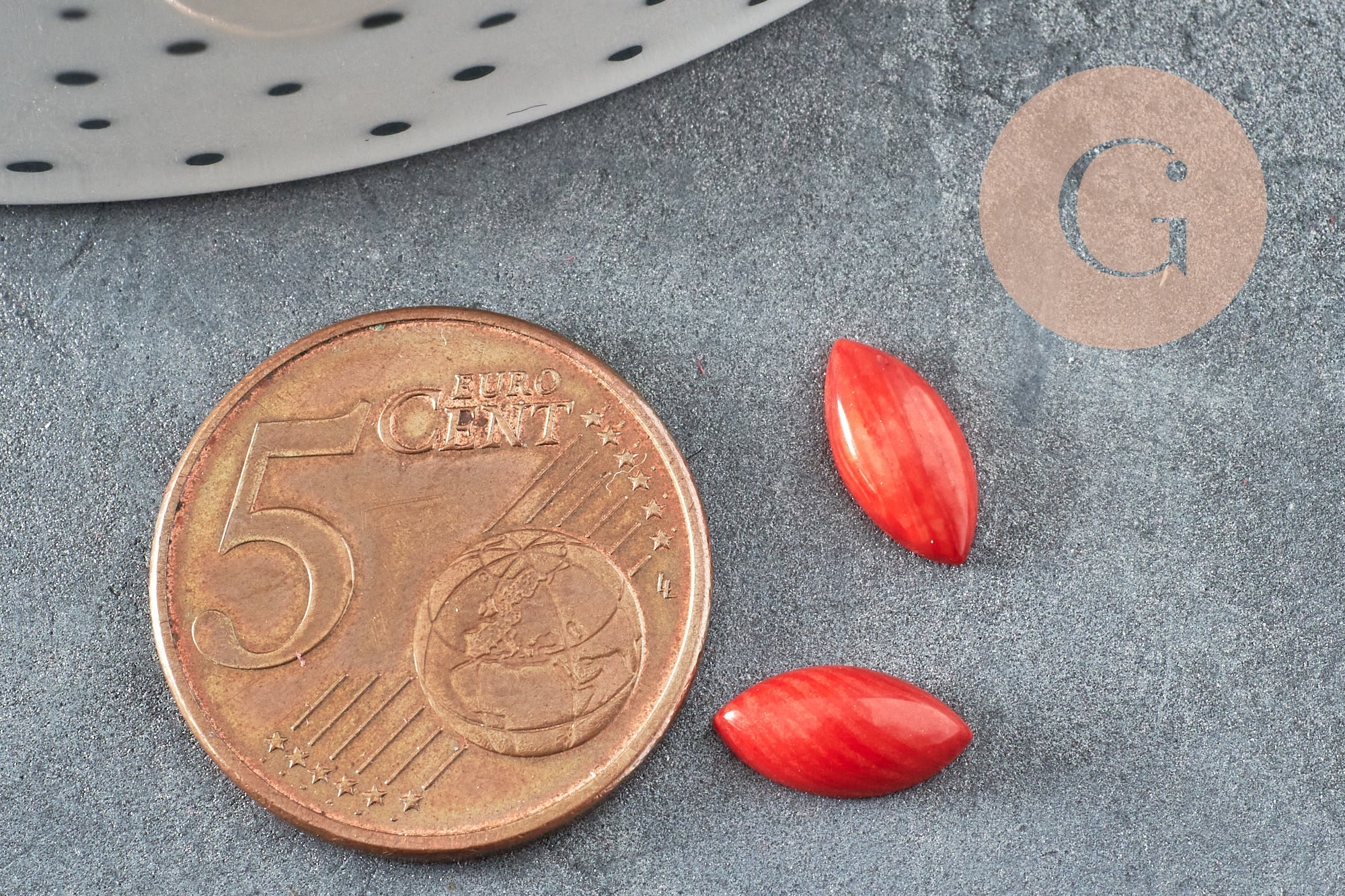 EP Cabochon marquise corail rouge naturel 5x10mm, x1 G3372