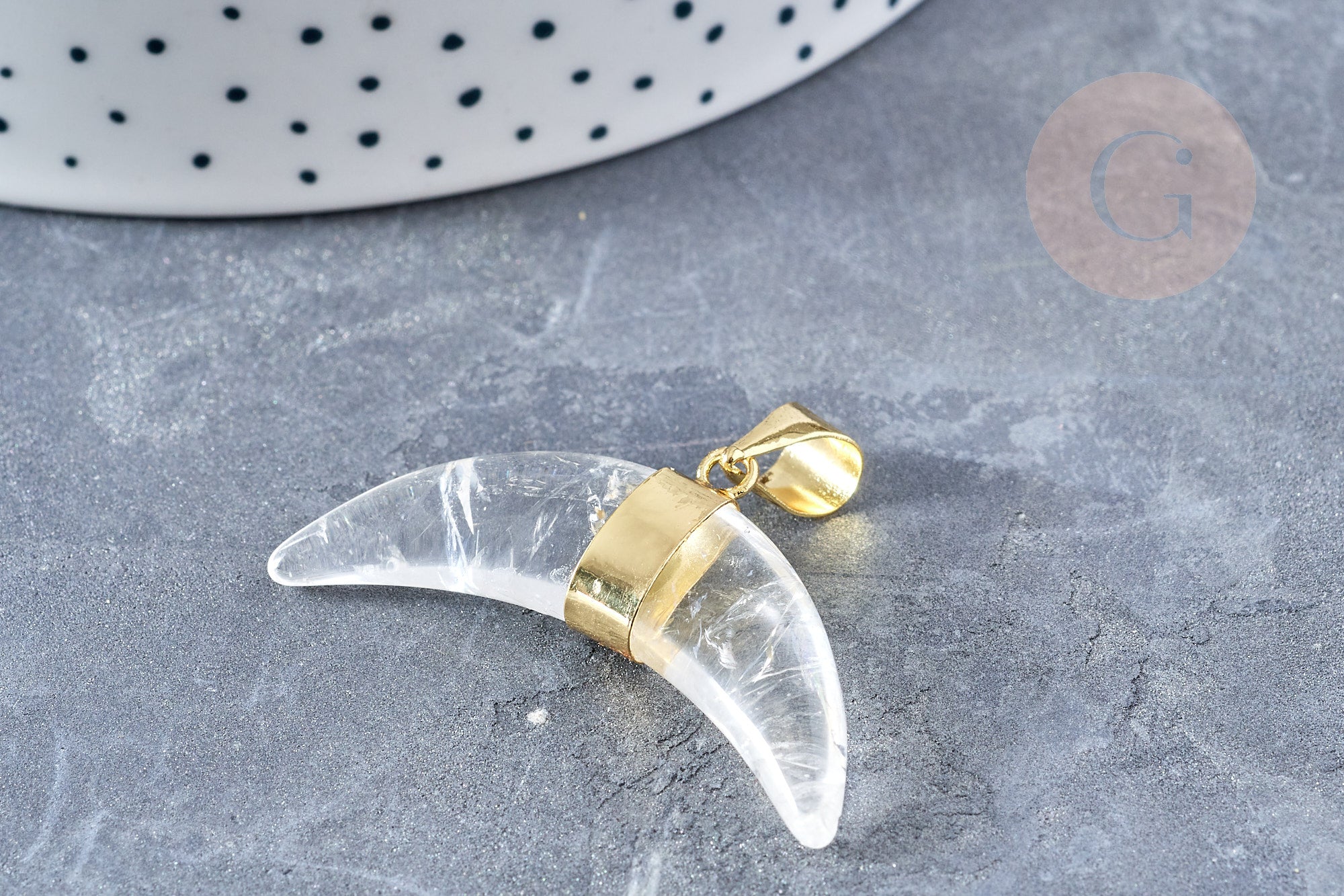 EP Pendentif croissant de lune Cristal de roche naturel support laiton doré 42mm, pierre naturelle x1 G8680