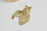 EP Pendentif estampe filigrane poisson japonais laiton doré 49 x 31 mm, x2 G3638