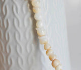 EP Perles coquillage beige nacre fil 145 perles - G531