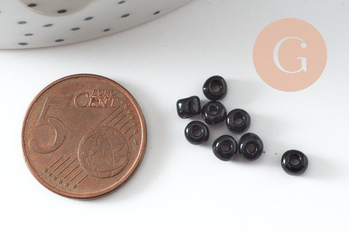 Grosses perles rocaille noire 4mm, x10Gr (G0901)