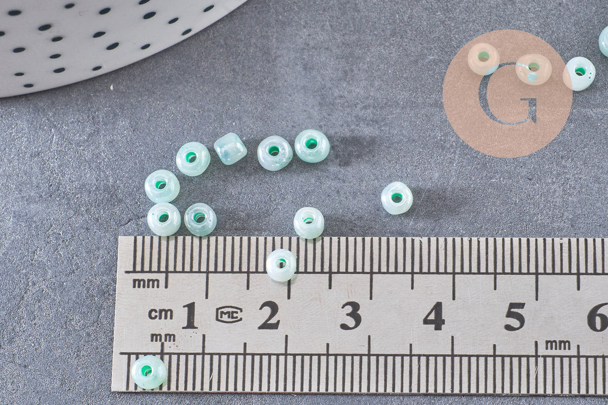Grosses perles rocaille vert nacré, perles rocaille vertes, vert opaque, diamètre 4mm x 10Gr (G3815)