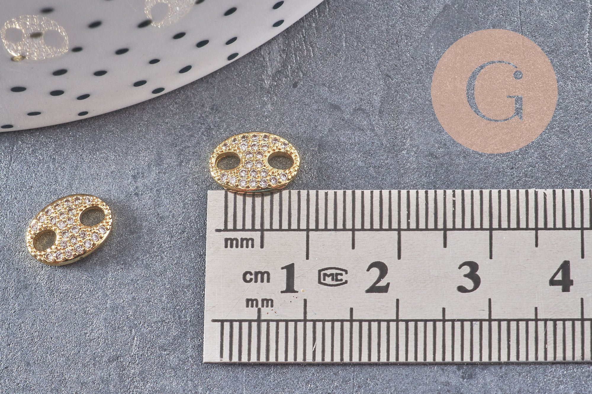 Pendentif connecteur ovale laiton doré 18k cristal 10.5mm, x1 (G5241)