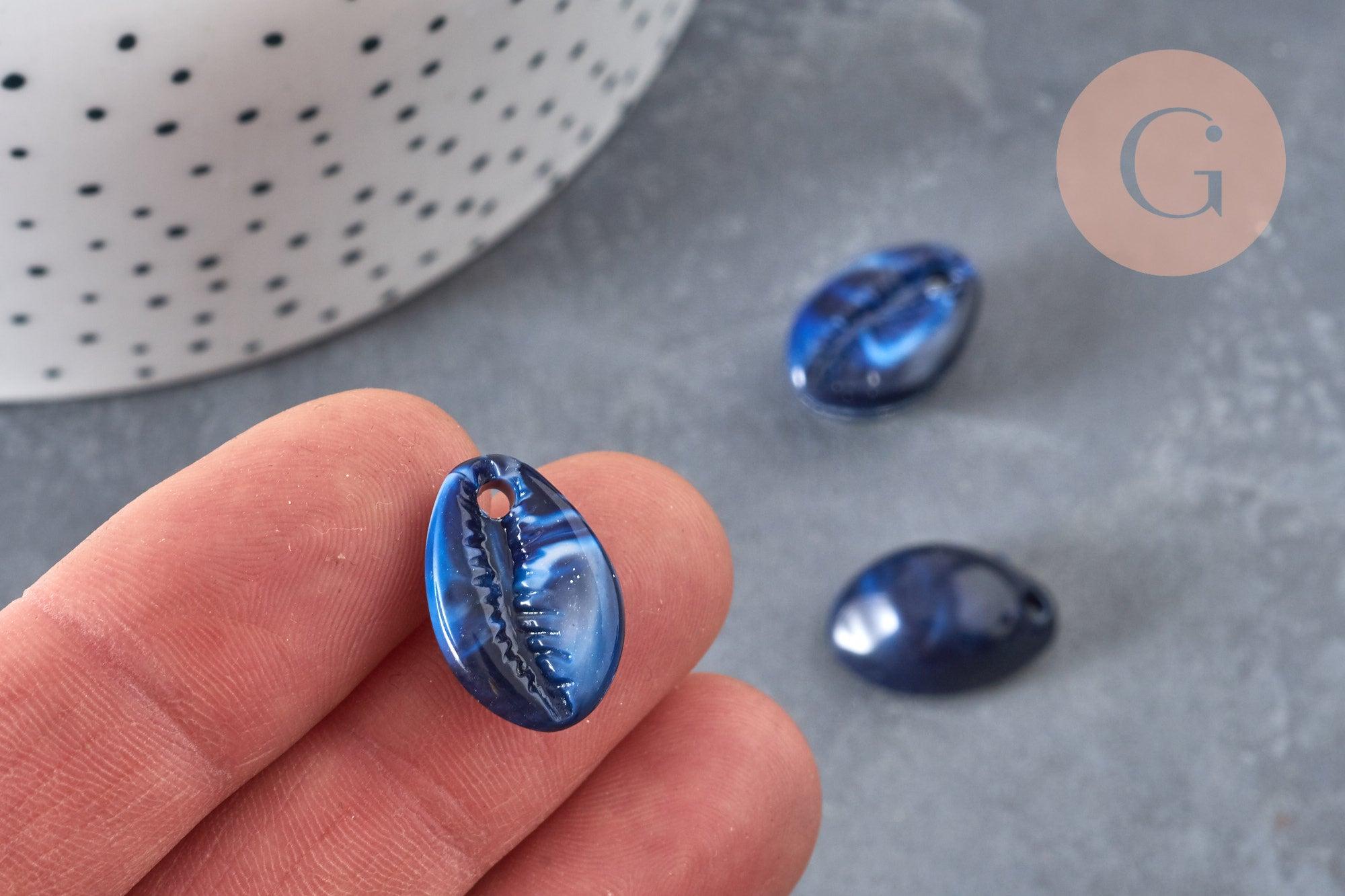Pendentif coquillage cauri acrylique bleu marbré 19mm, x10 (G1280)