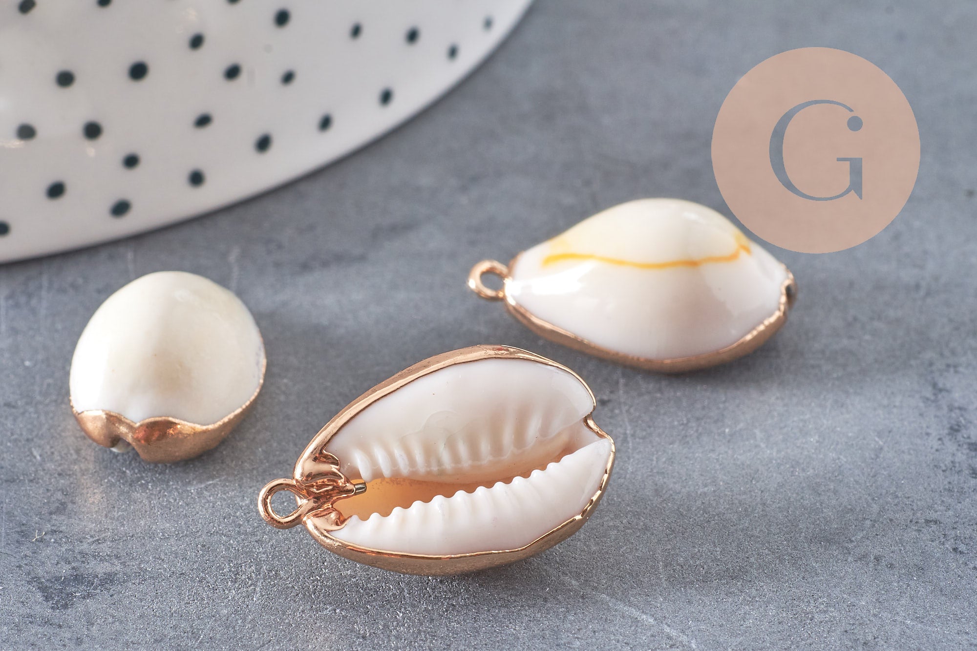 Pendentif coquillage naturel doré, pendentif doré, coquillage Conch bijou, coquillage naturel, 23mm, x1 G0890