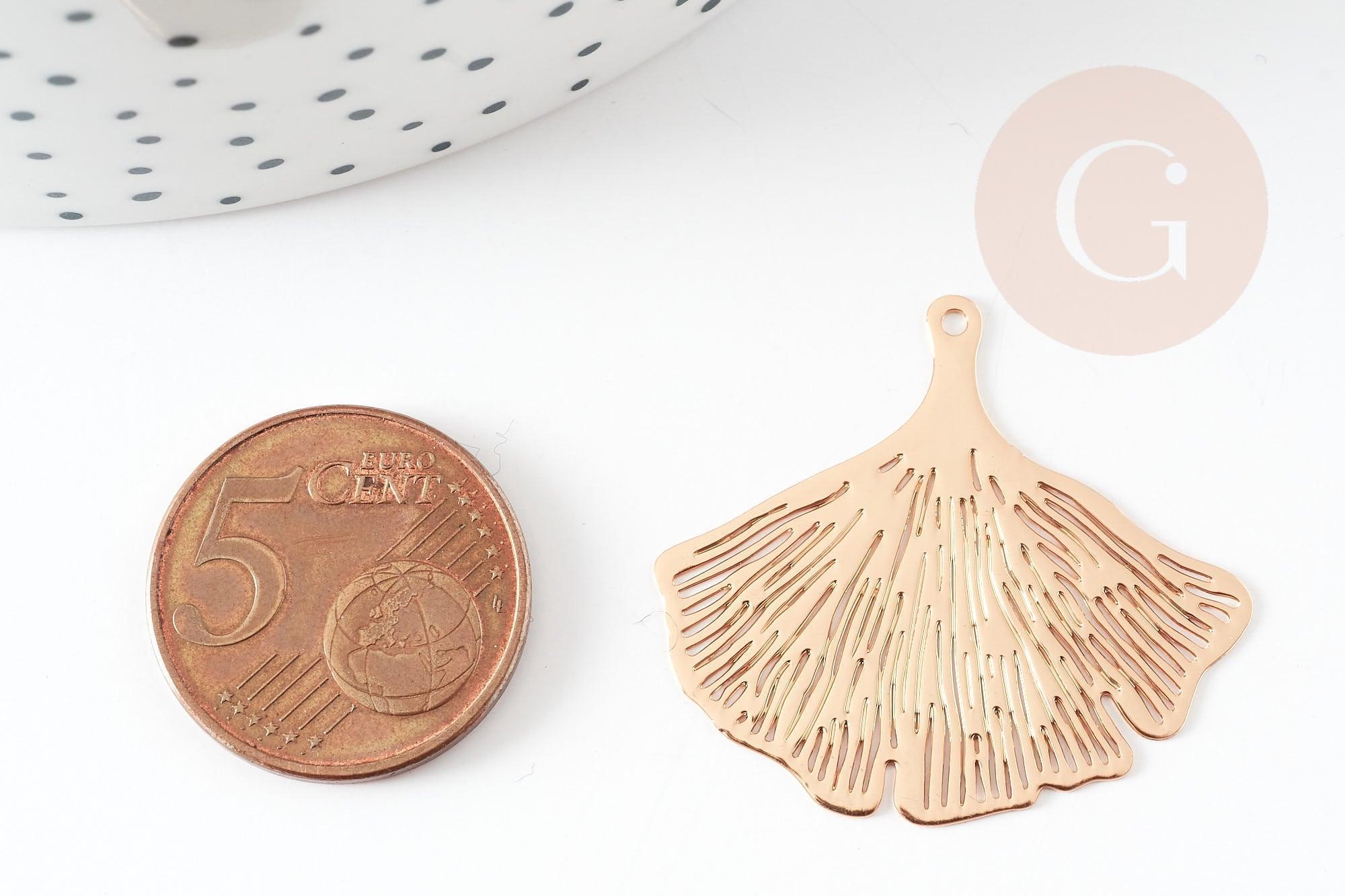 Pendentif estampe filigrane feuille gingko laiton doré 30x33mm, Pendentif très fin et léger, x2 (G4440)