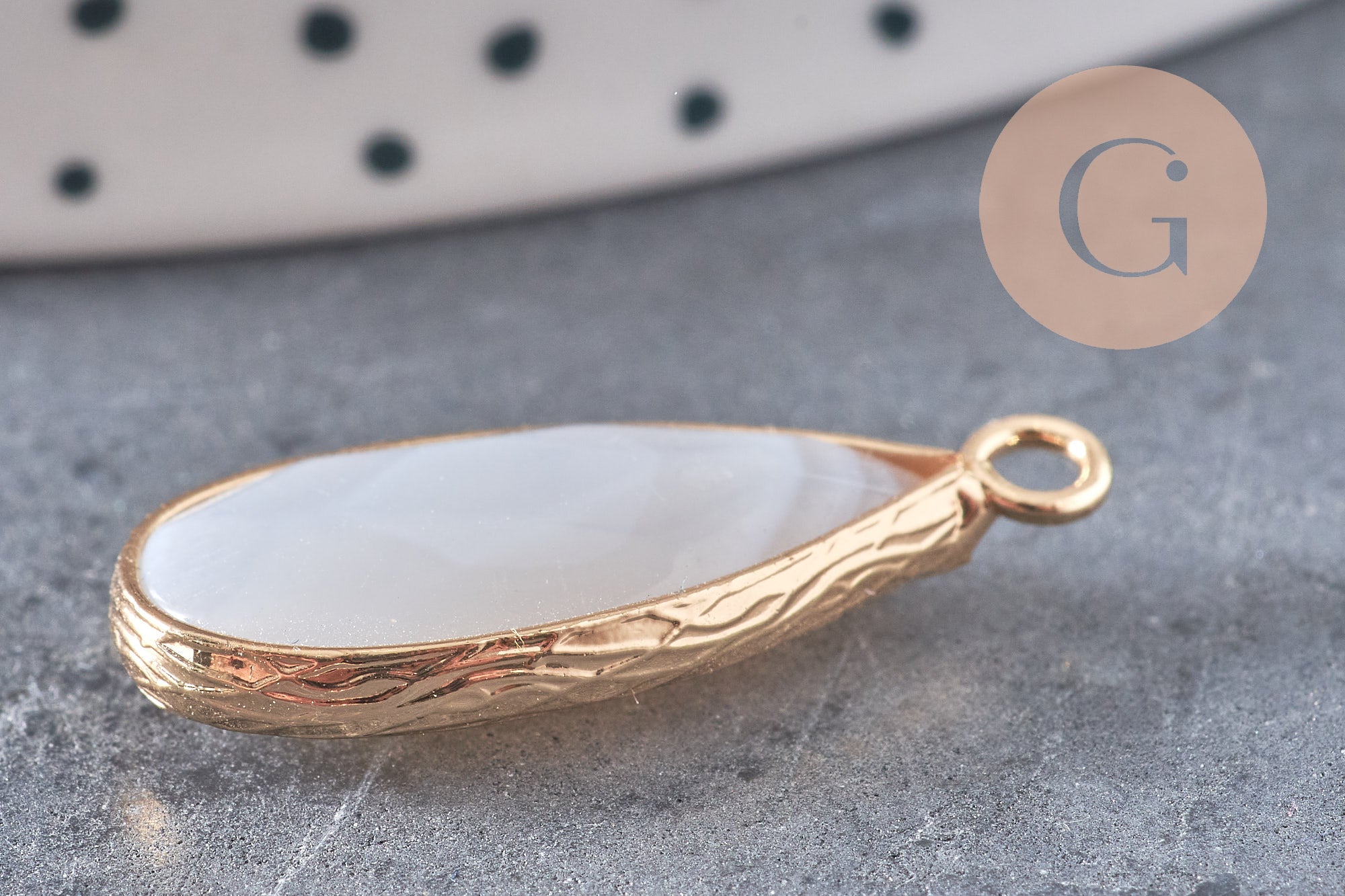 Pendentif goutte agate grise,pendentif bijoux, pendentif agate,pendentif pierre, agate naturelle,agate grise,26mm G5175