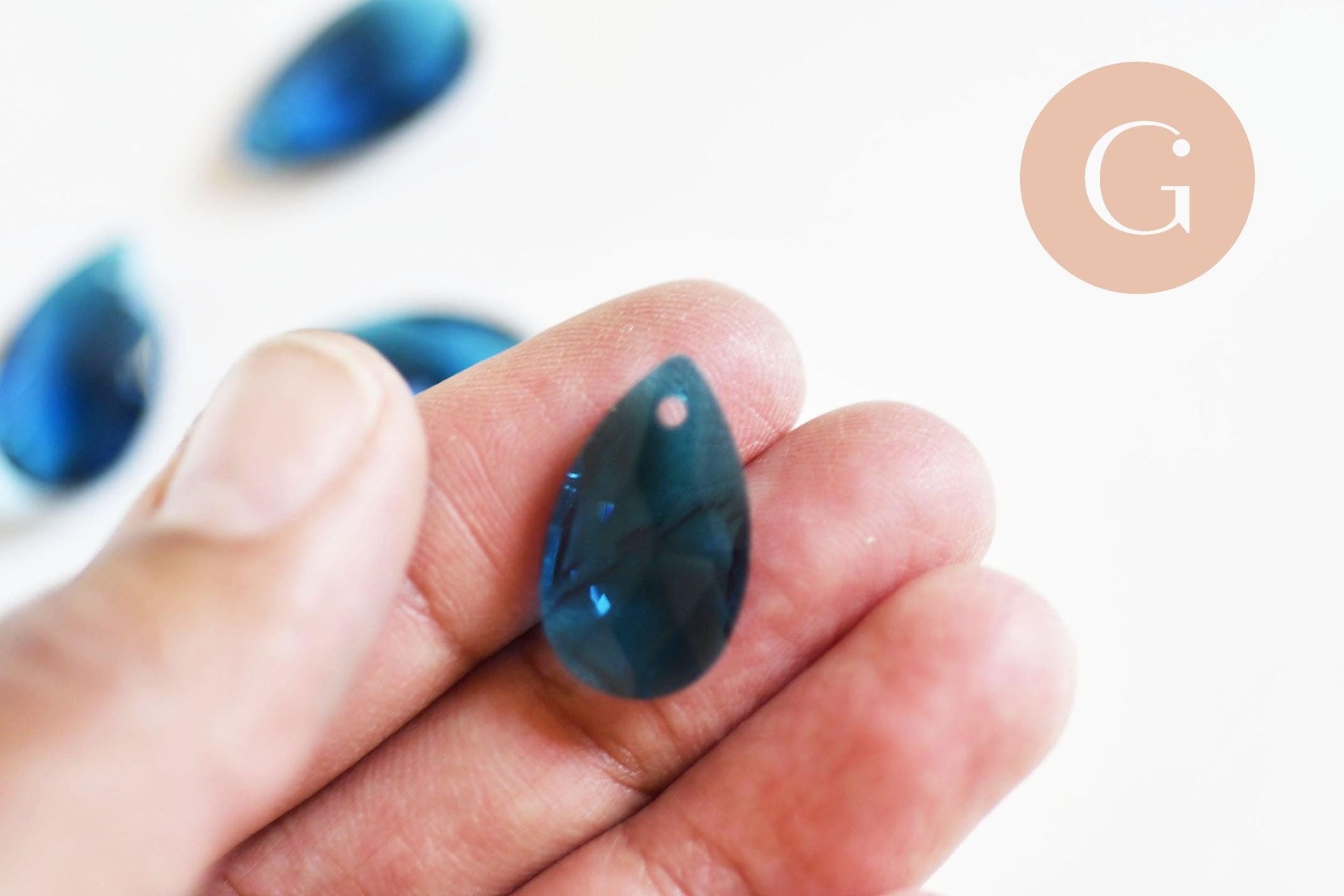 Pendentif goutte cristal facetté bleu 22mm, x1 (G6362)