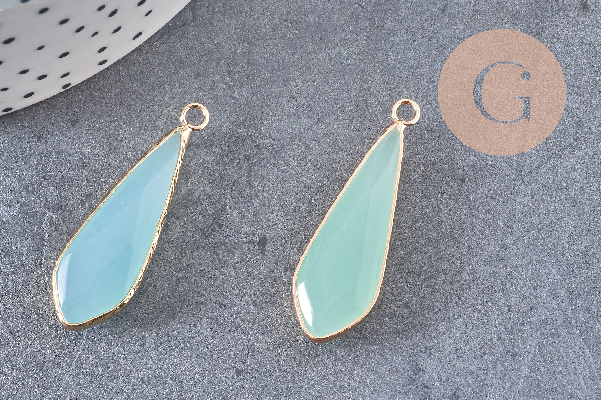 Pendentif goutte jade naturel vert turquoise doré 36mm, x1 (G2724)
