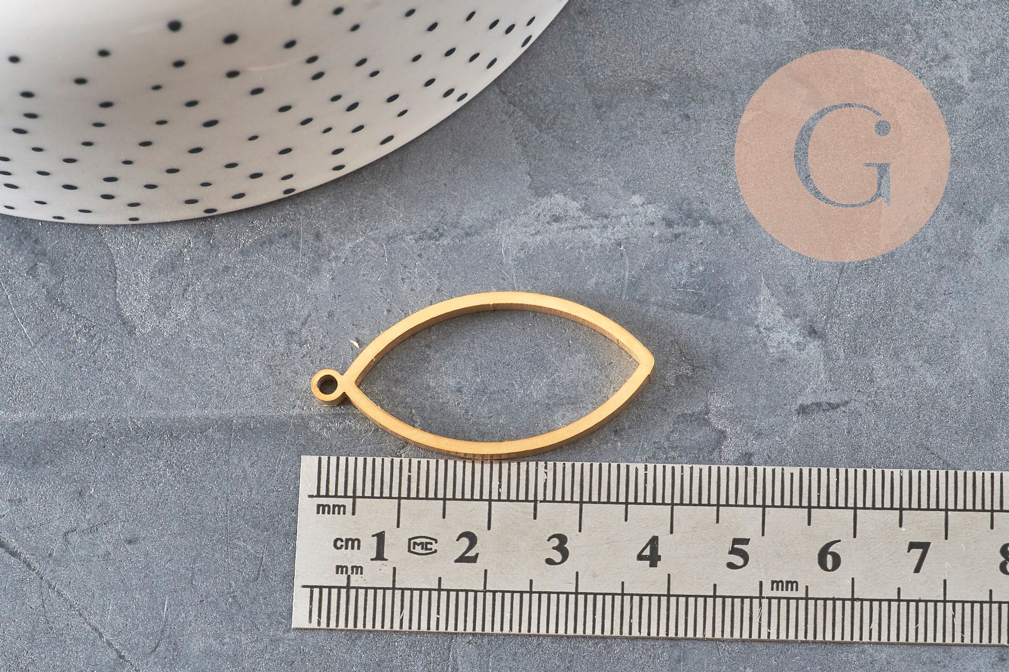 Colgante gota oblonga acero inoxidable 304 dorado IP sin fondo 38mm, x1 (G11252)