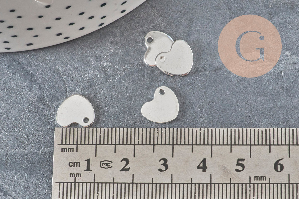 Pendentif médaille coeur acier inoxydable argenté 10.5mm, x10 (G11347)-Breloques et pendentifs-Gingerlily Perles