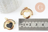 Pendentif médaille rond coeur émail laiton doré et zircon 21mm, x1 (G6191)