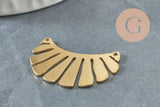 Pendentif médaille soleil laiton brut, un apprêt doré sans nickel,une médaille dorée en laiton brut,30x20mm, X2 (G4681)