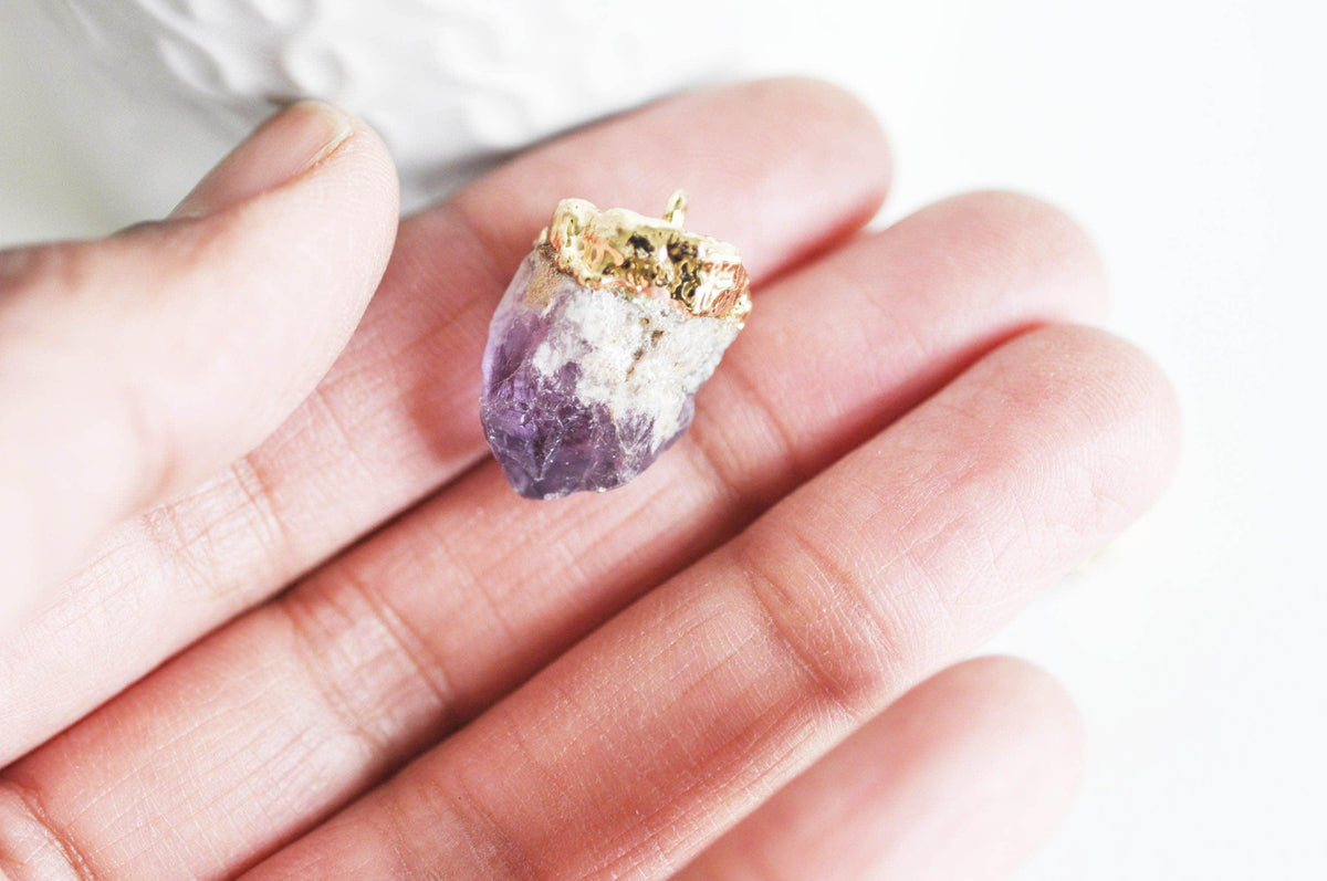 EP-Pendentif améthyste violette brute naturelle support doré 25mm, x1 (G2070)