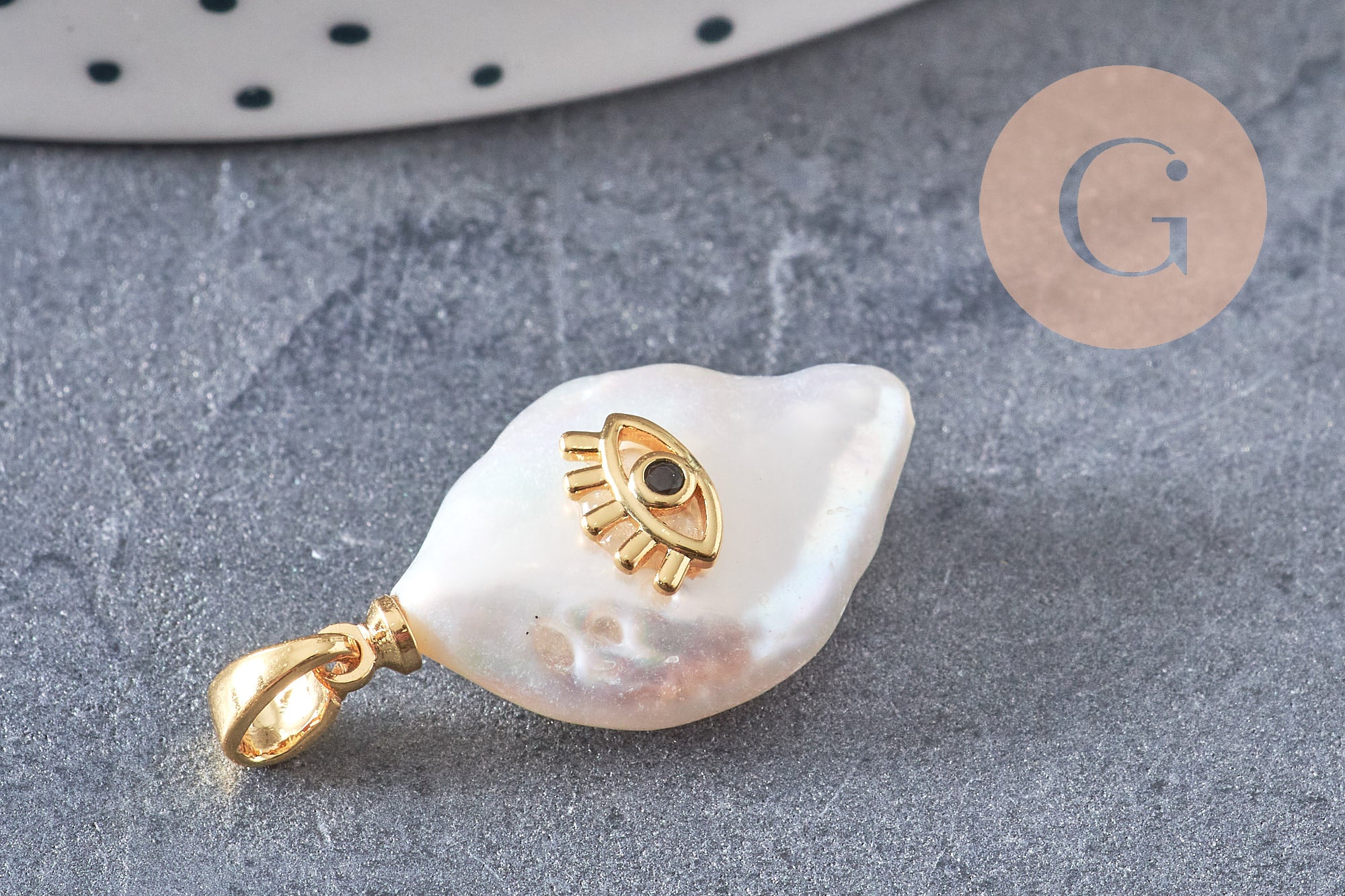 Pendentif perle naturelle Keshi oeil laiton doré 17-27mm x1 (G2028)