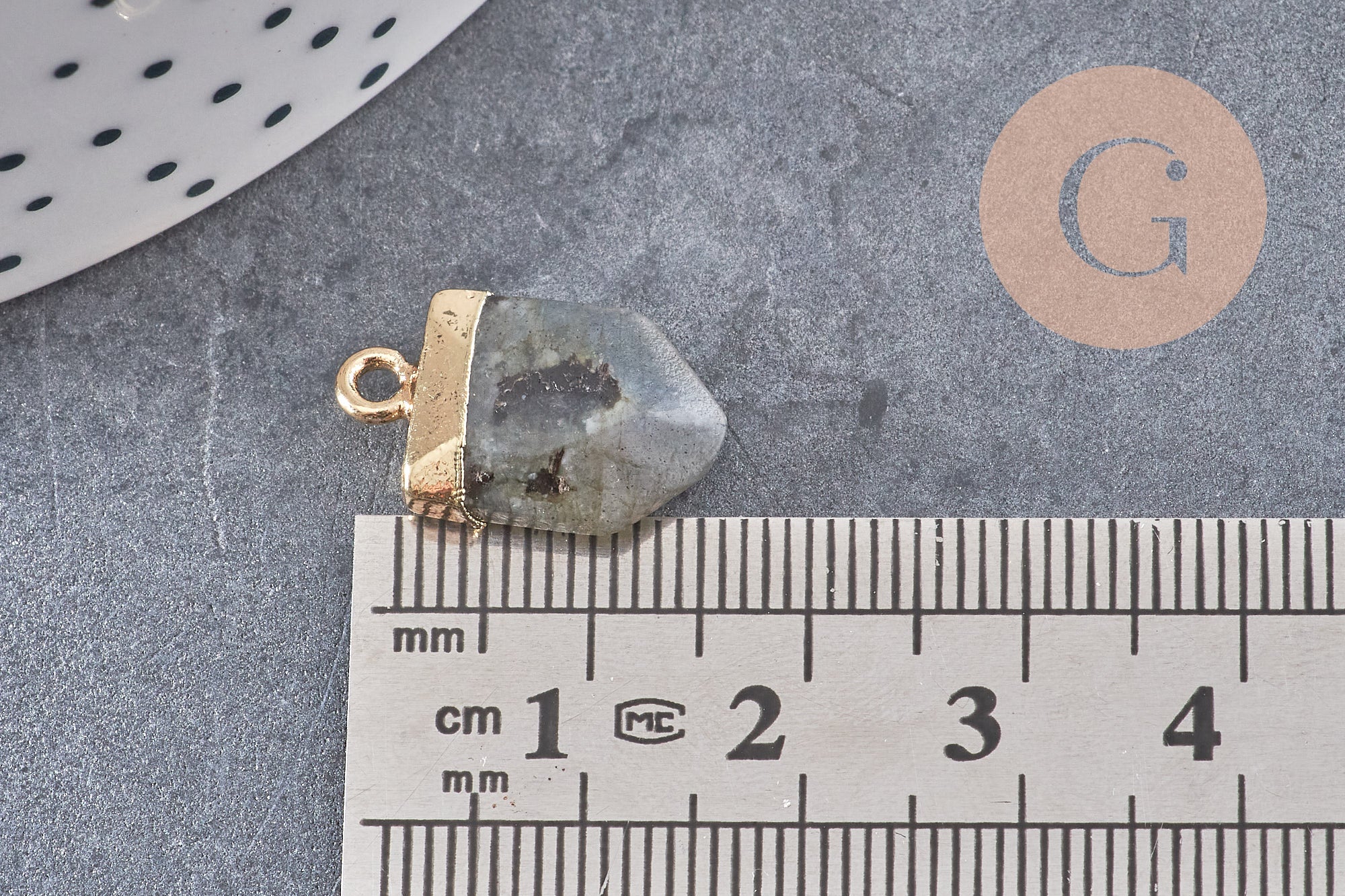 Pendentif pointe labradorite naturelle claire laiton doré 19mm, x1 (G5921)