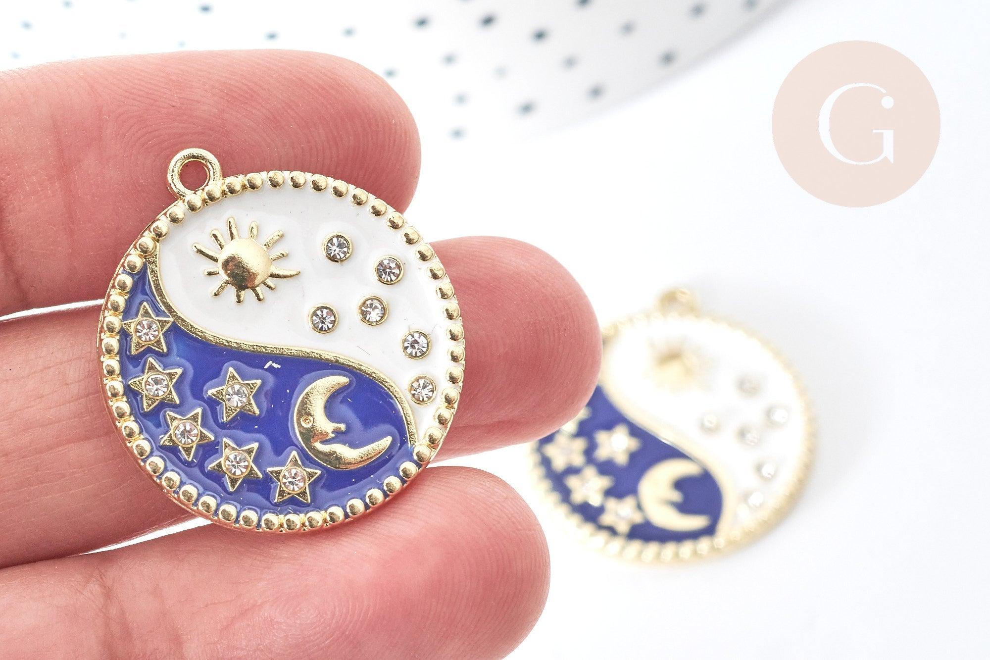 Pendentif soleil lune étoiles bleu zamac doré zircon 27.7mm, x1 (G8088)