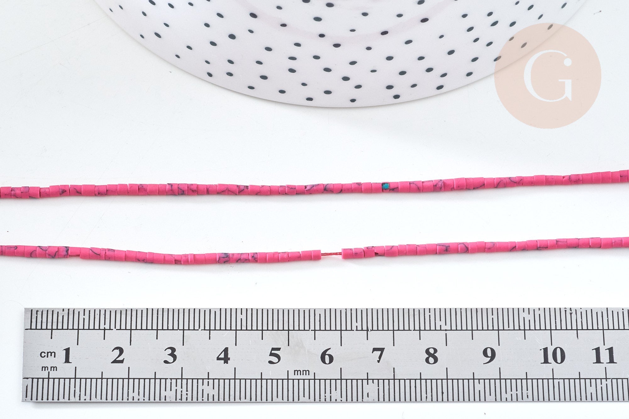 Perle heishi howlite naturelle rose 1mm, pierre naturelle, turquoise naturelle, perle en pierre, fil de 30cm, x1 (G7262)