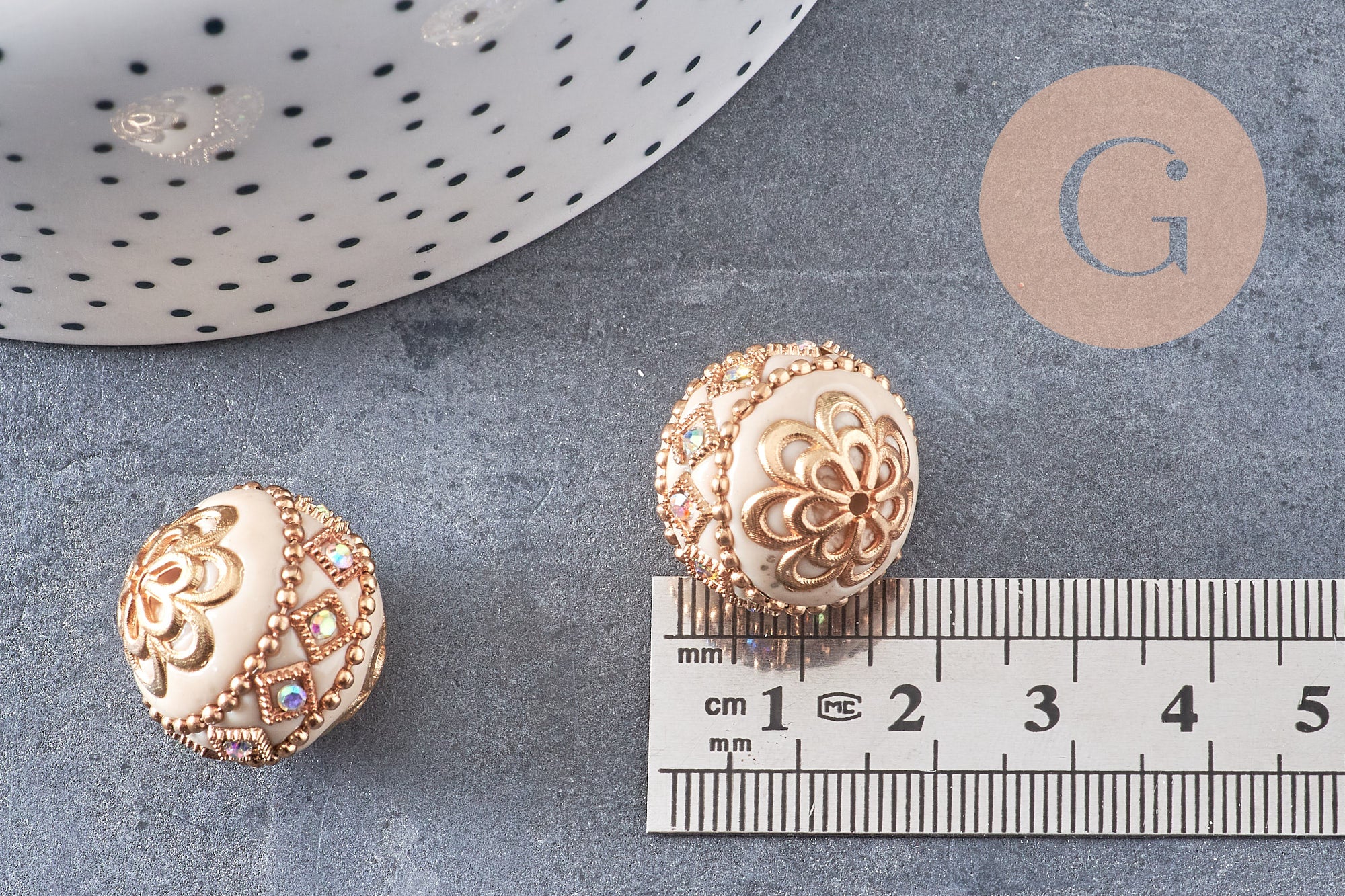 Perle indonesienne polymère gris strass et zamac doré 19.5mm,création bijou ethnique exotique, x1 (G5906)